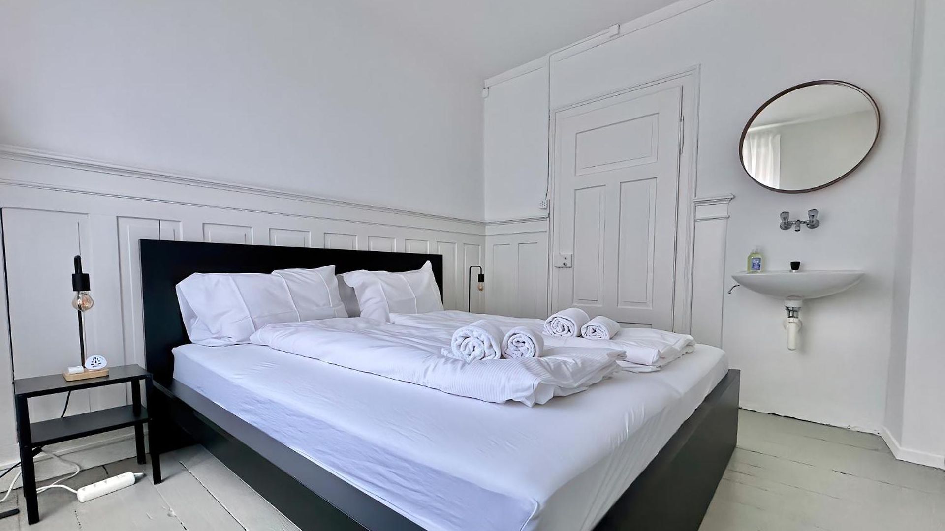 Citycentral 2 Bedroom Flat Near Main Station Apartment Zürich