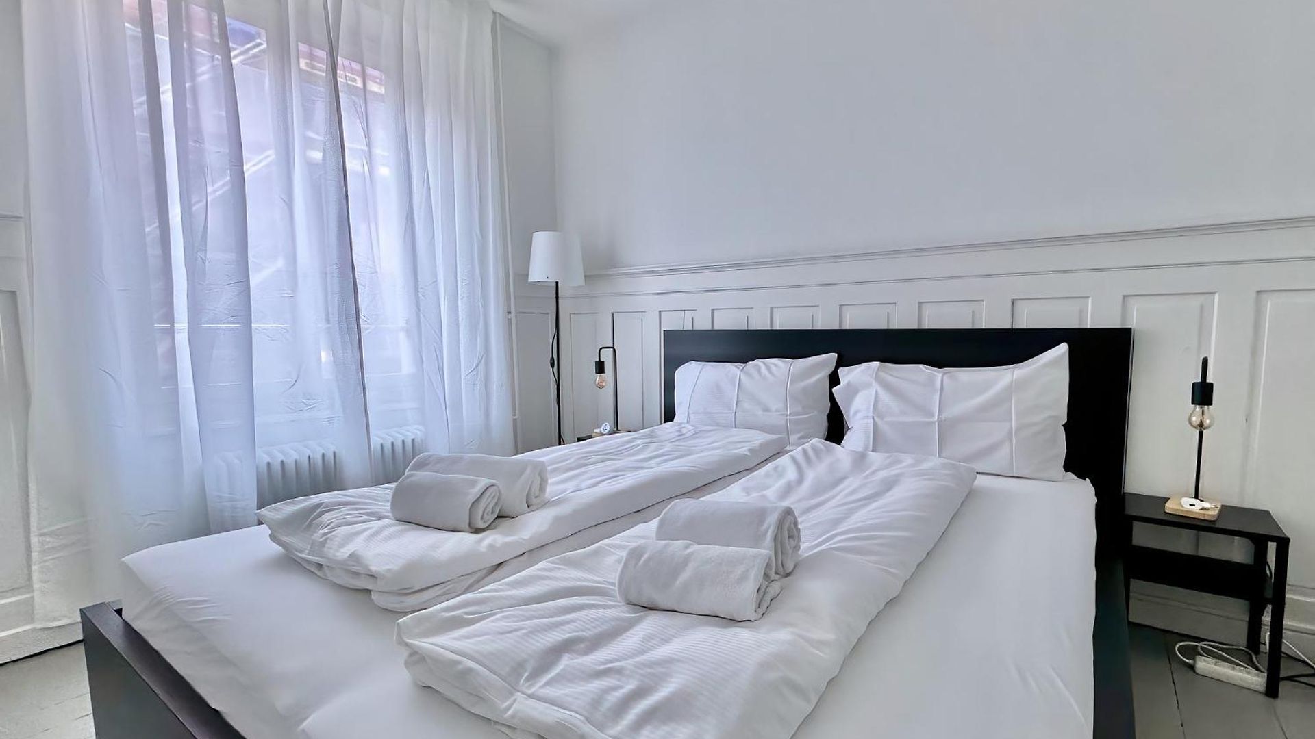 Citycentral 2 Bedroom Flat Near Main Station Apartment