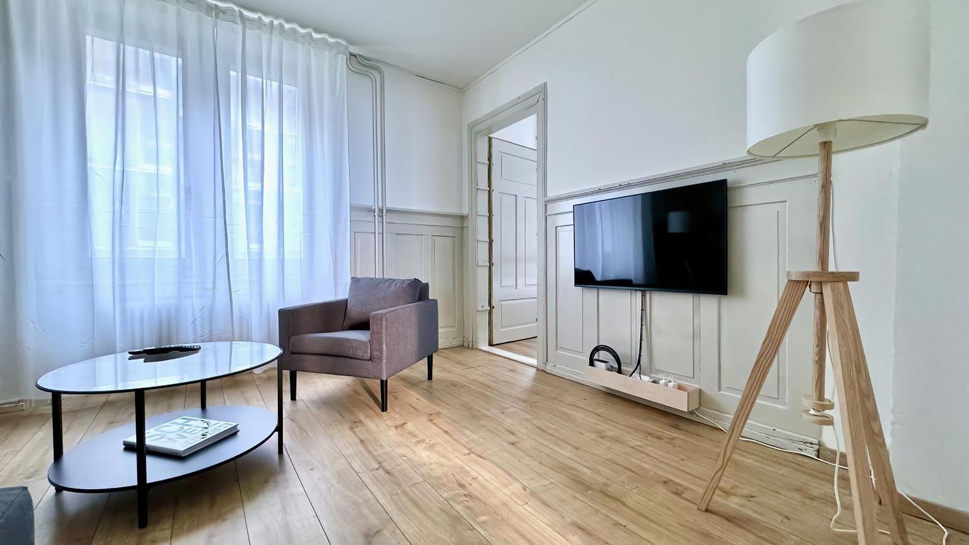 Citycentral 2 Bedroom Flat Near Main Station Apartment