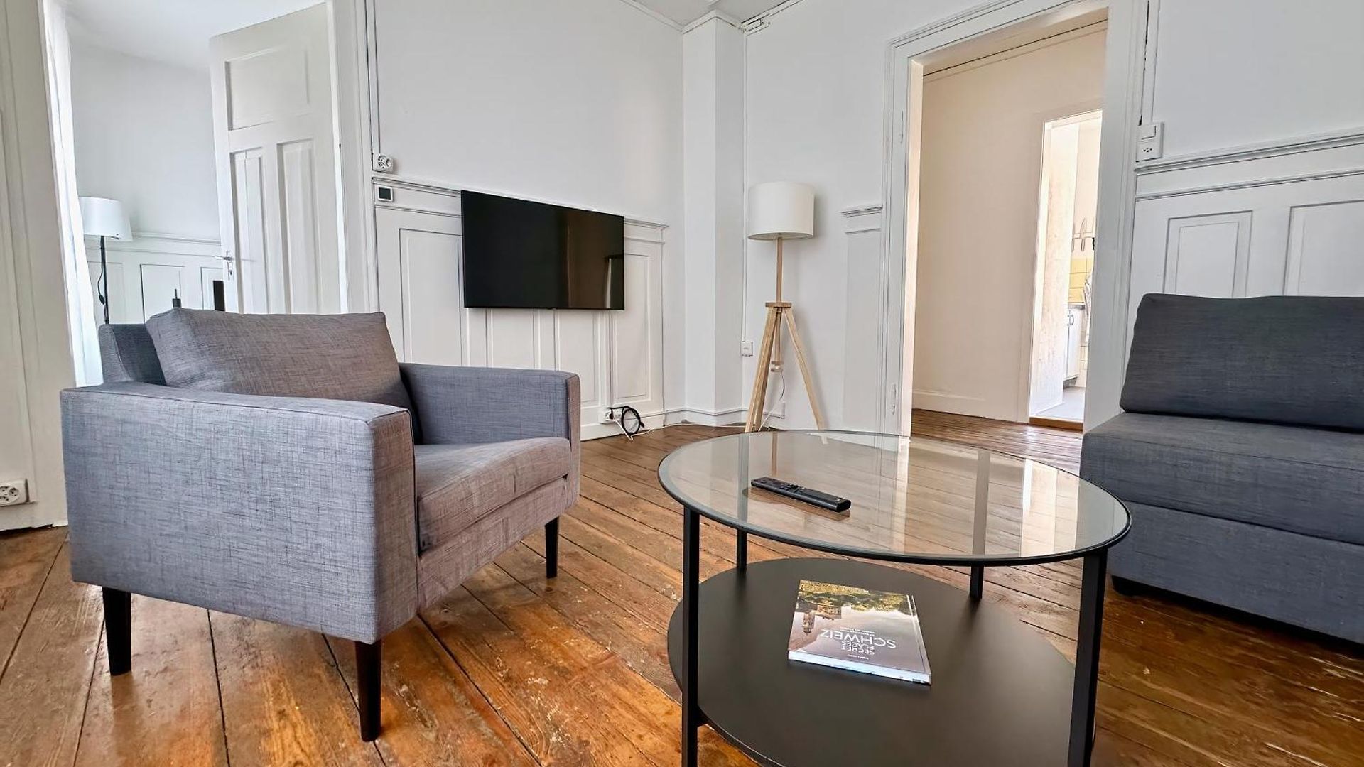 Citycentral 2 Bedroom Flat Near Main Station Apartment *
