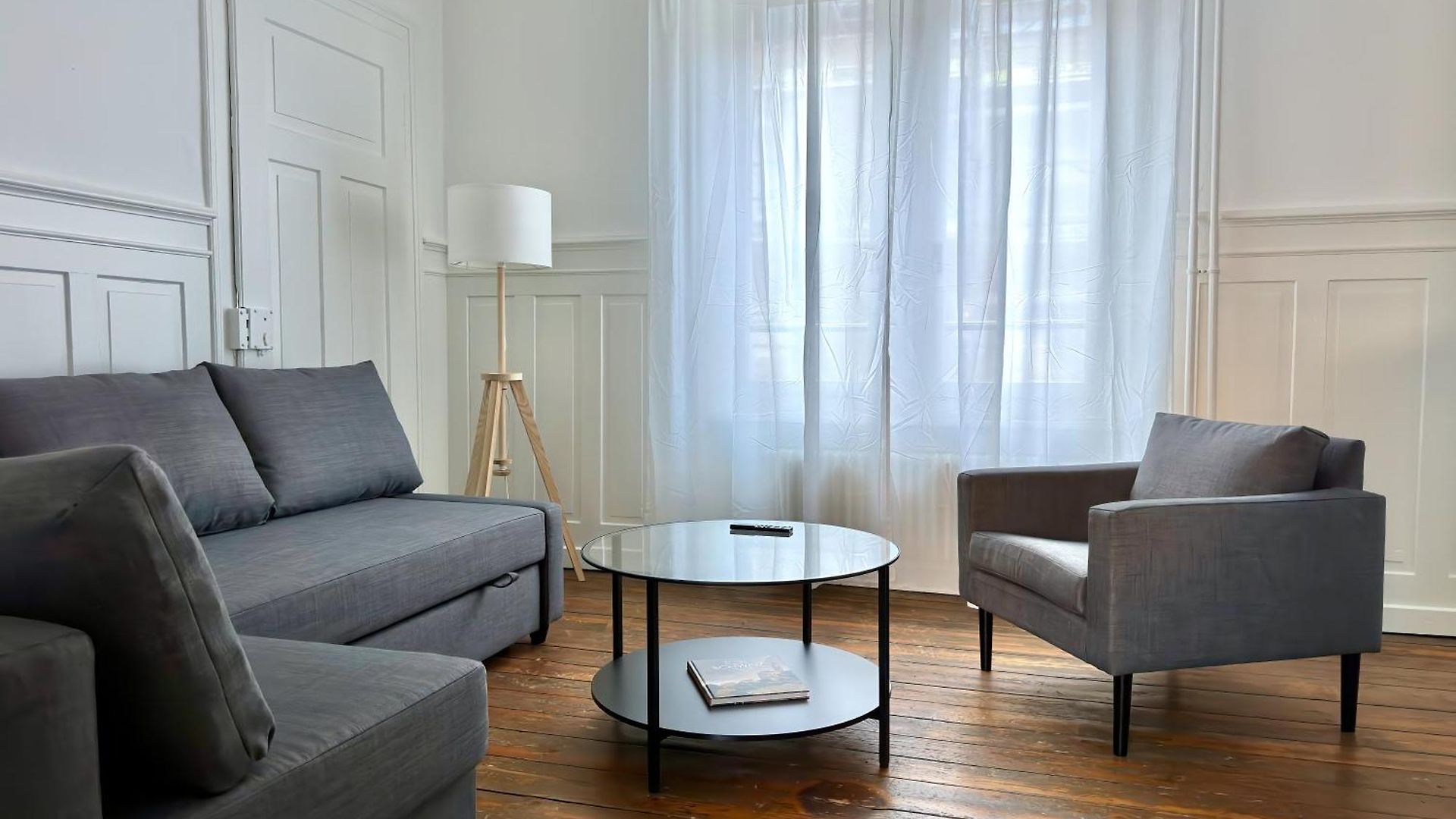 Citycentral 2 Bedroom Flat Near Main Station * Zürich