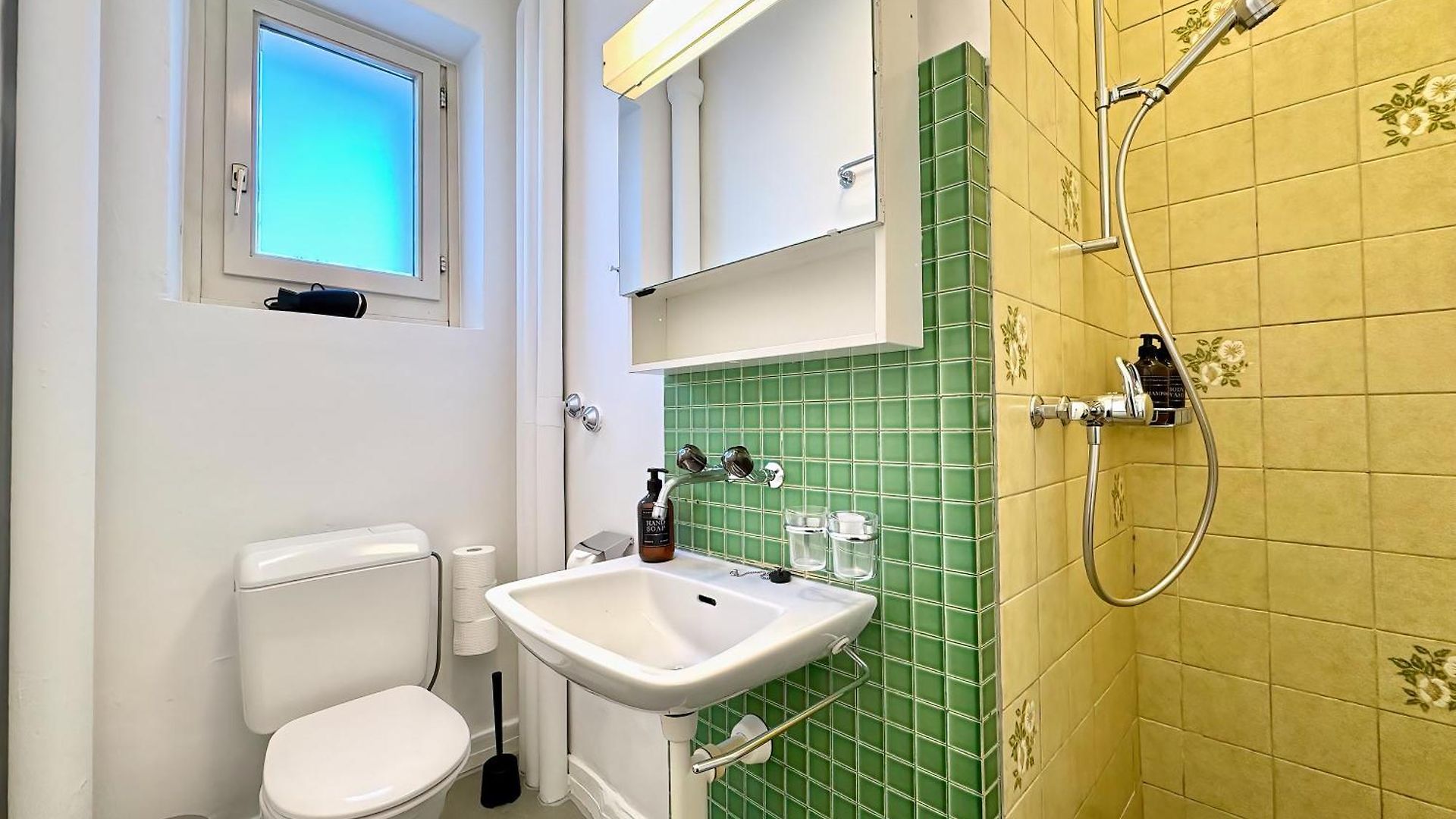 Citycentral 2 Bedroom Flat Near Main Station Apartment