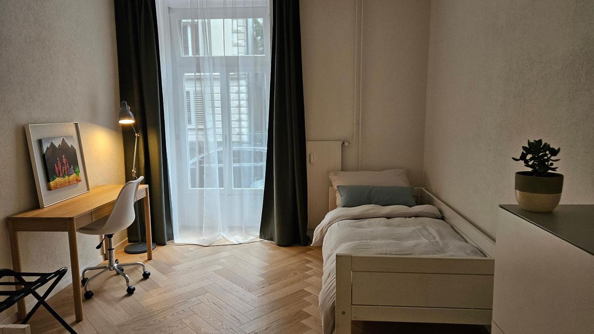 Apartment New 2 Bedroom - 15min From Paradeplatz *