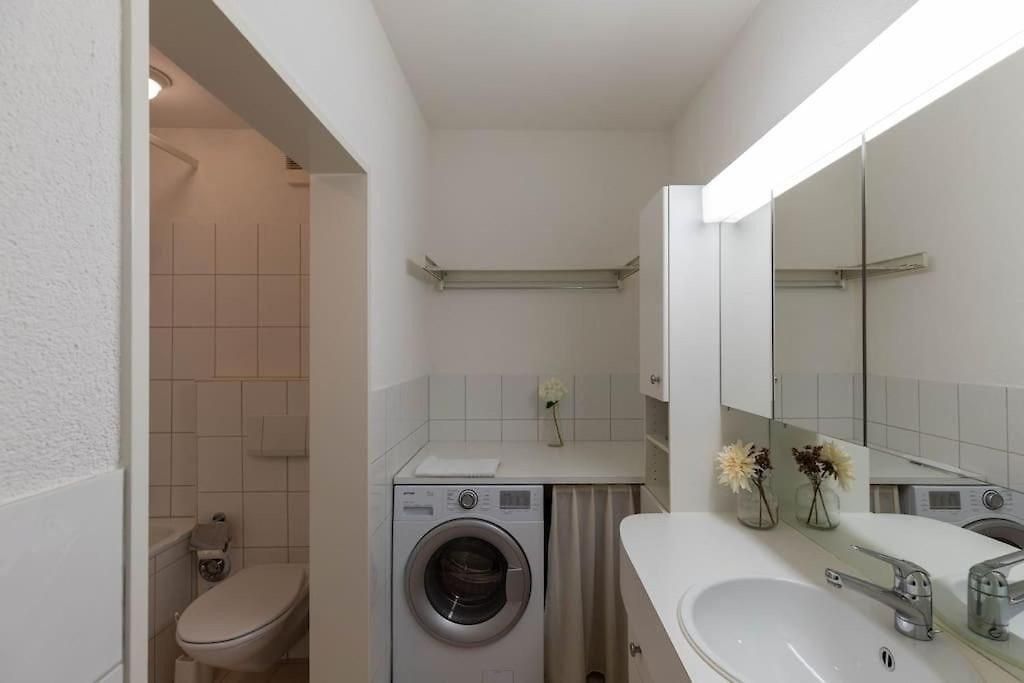 Executive 1br Flat, Center - Hammer 3