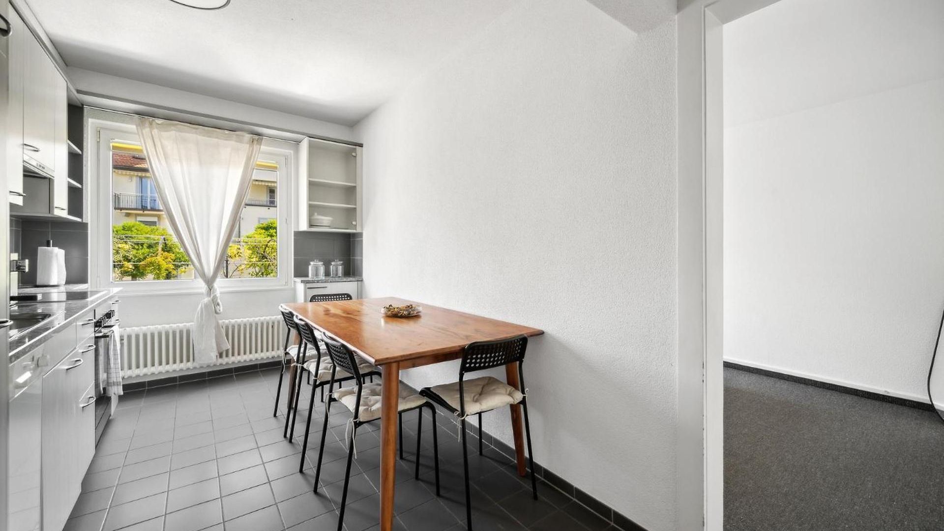 Comfortable In Oerlikon 20 Minutes Away From Airport * Zürich