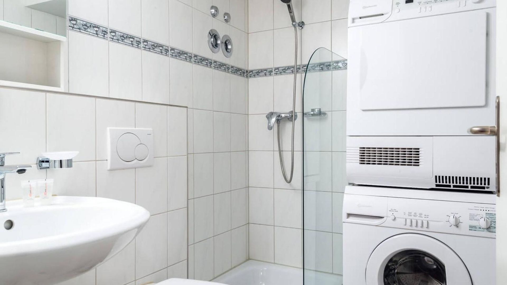 Hitrental Niederdorf - *