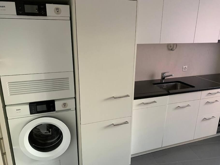 Great 2 Bedroom Flat In The Center - Mainau 12 *