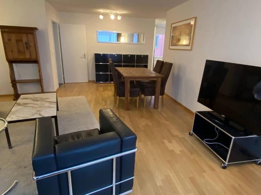 Great 2 Bedroom Flat In The Center - Mainau 12 *