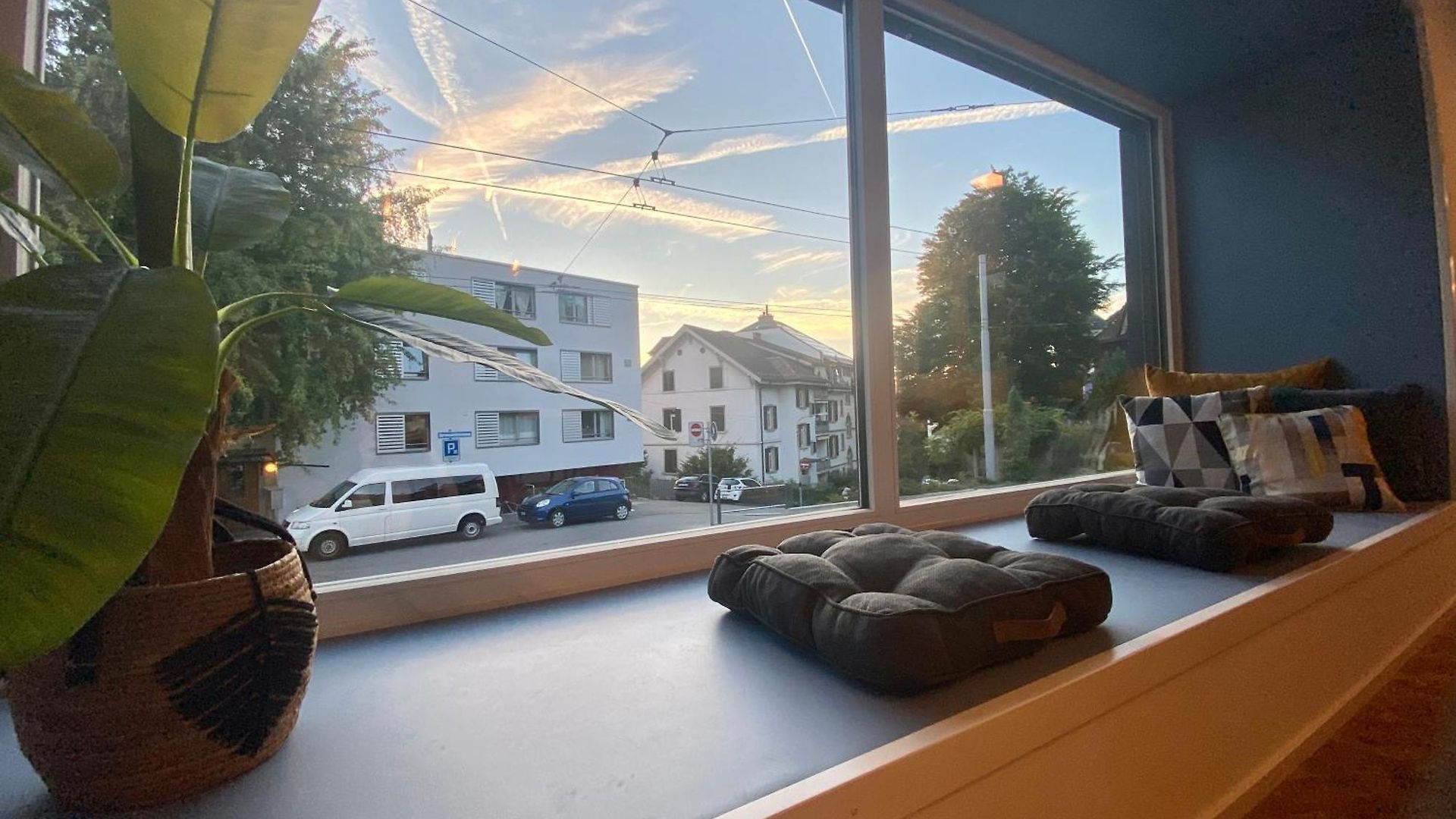 Apartment 120m2 Modern 3-bedroom Loft In *