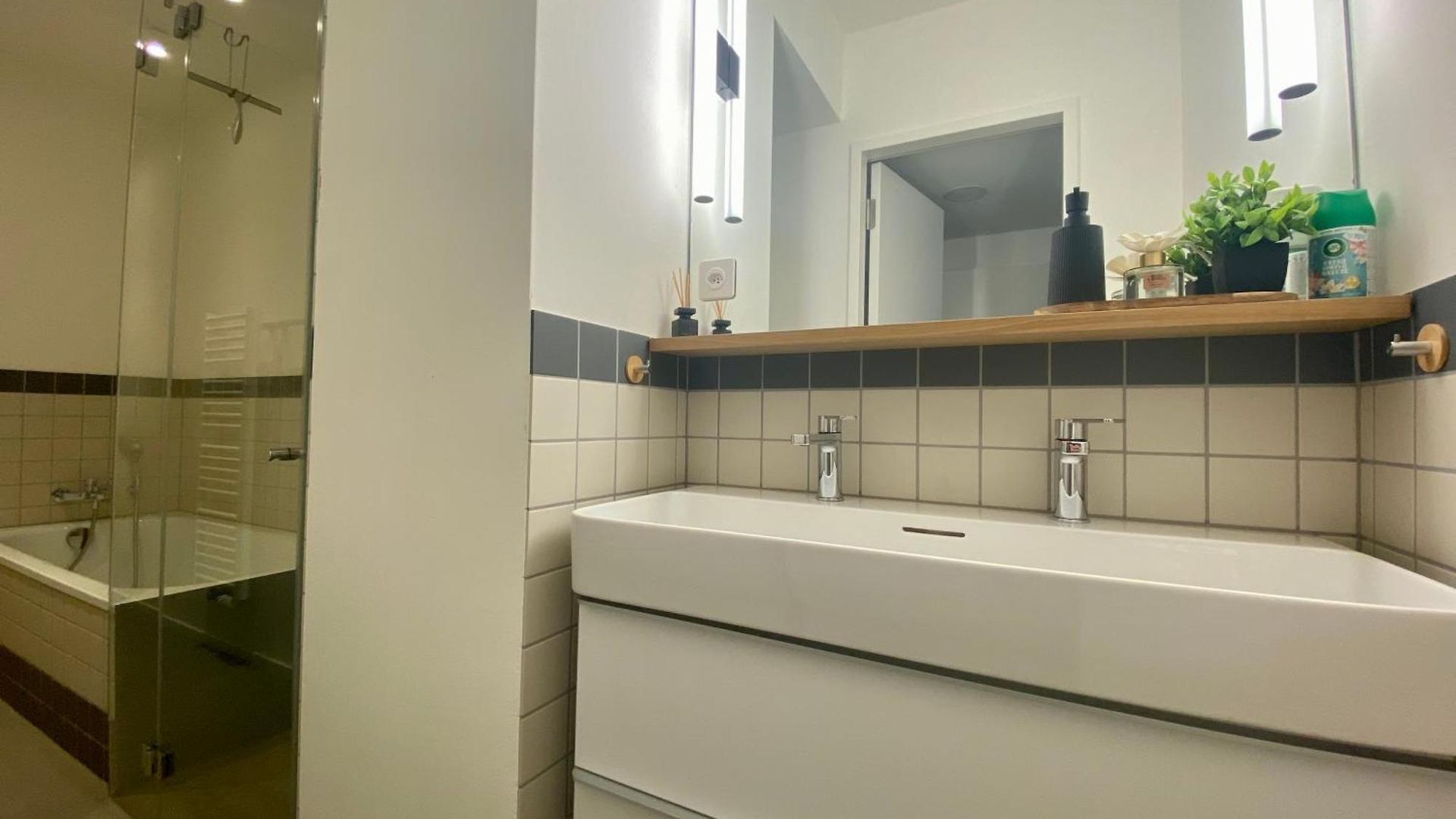 120m2 Modern 3-bedroom Loft In Zurich
