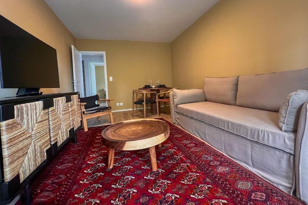 Modern Close To Train Station Oerlikon-201-16- *