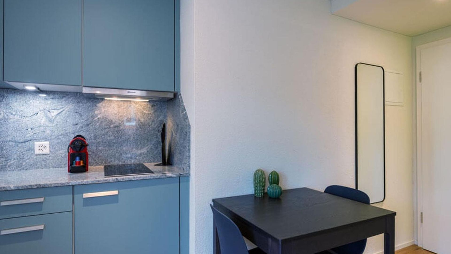 Apartment Hitrental Riesbach Zurich