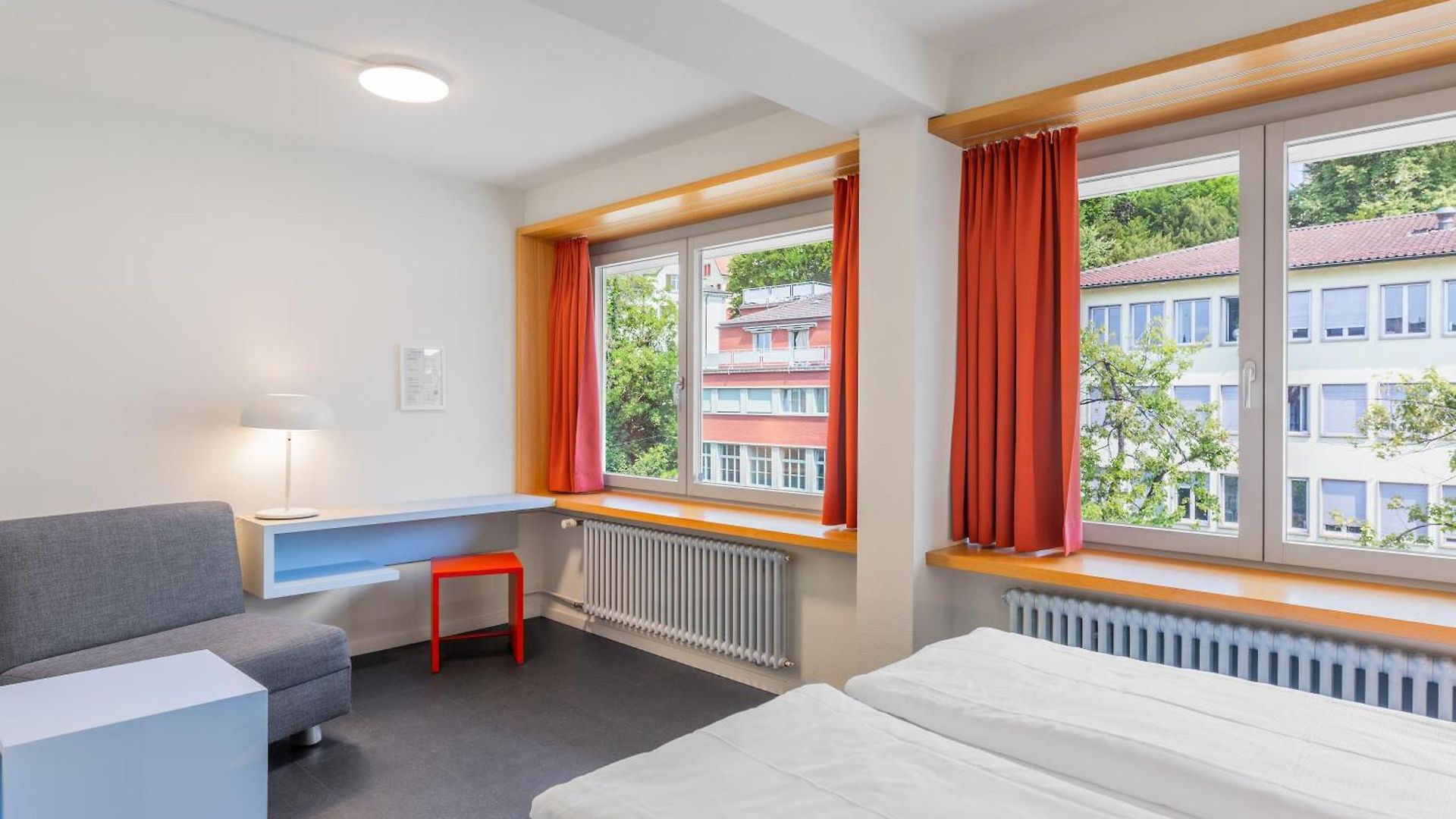 Marta - 1950's Architecture In Zurich's Vibrant Old Town, Near Main Station Hotel 2*