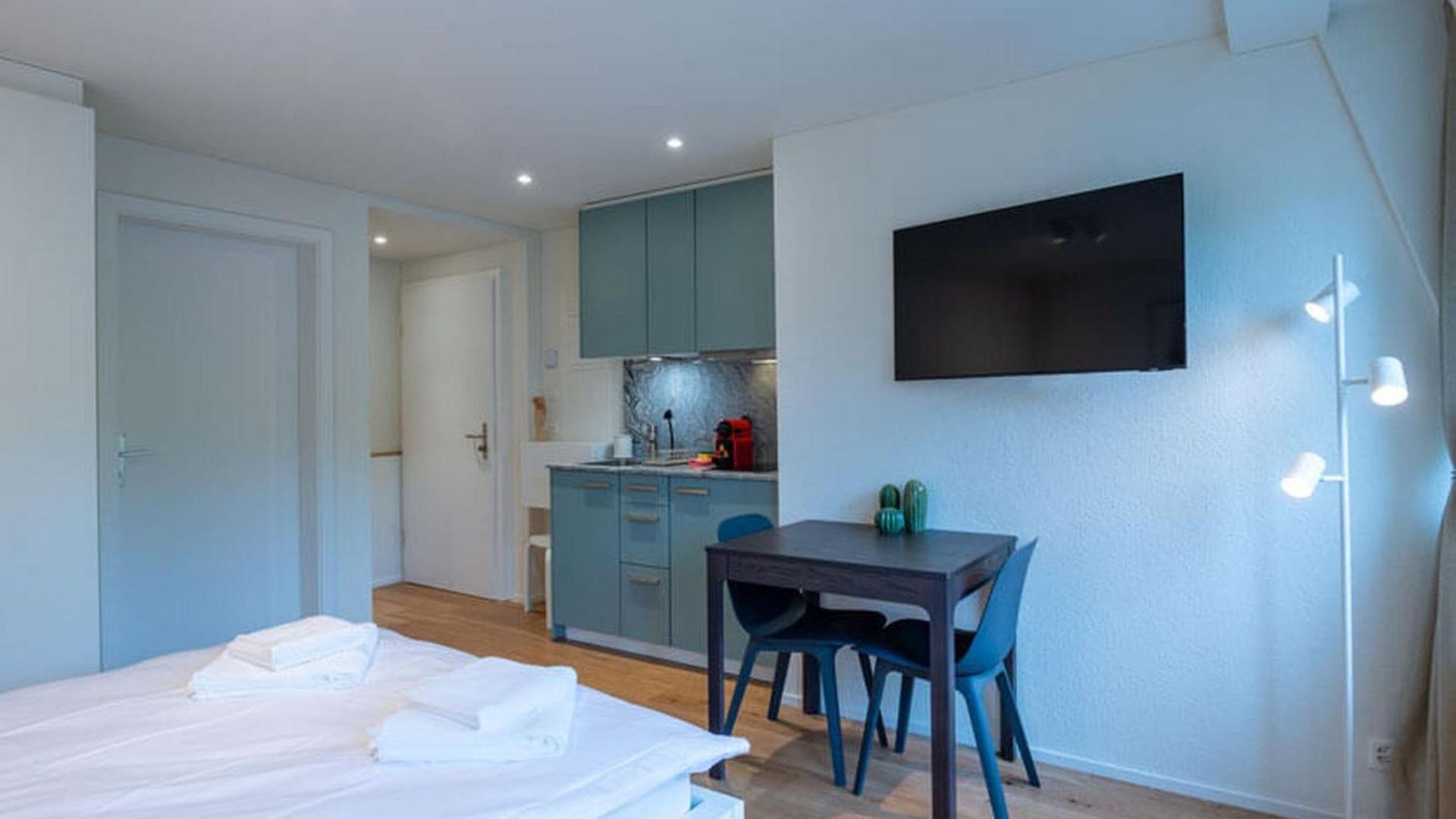 Apartment Hitrental Riesbach Zurich