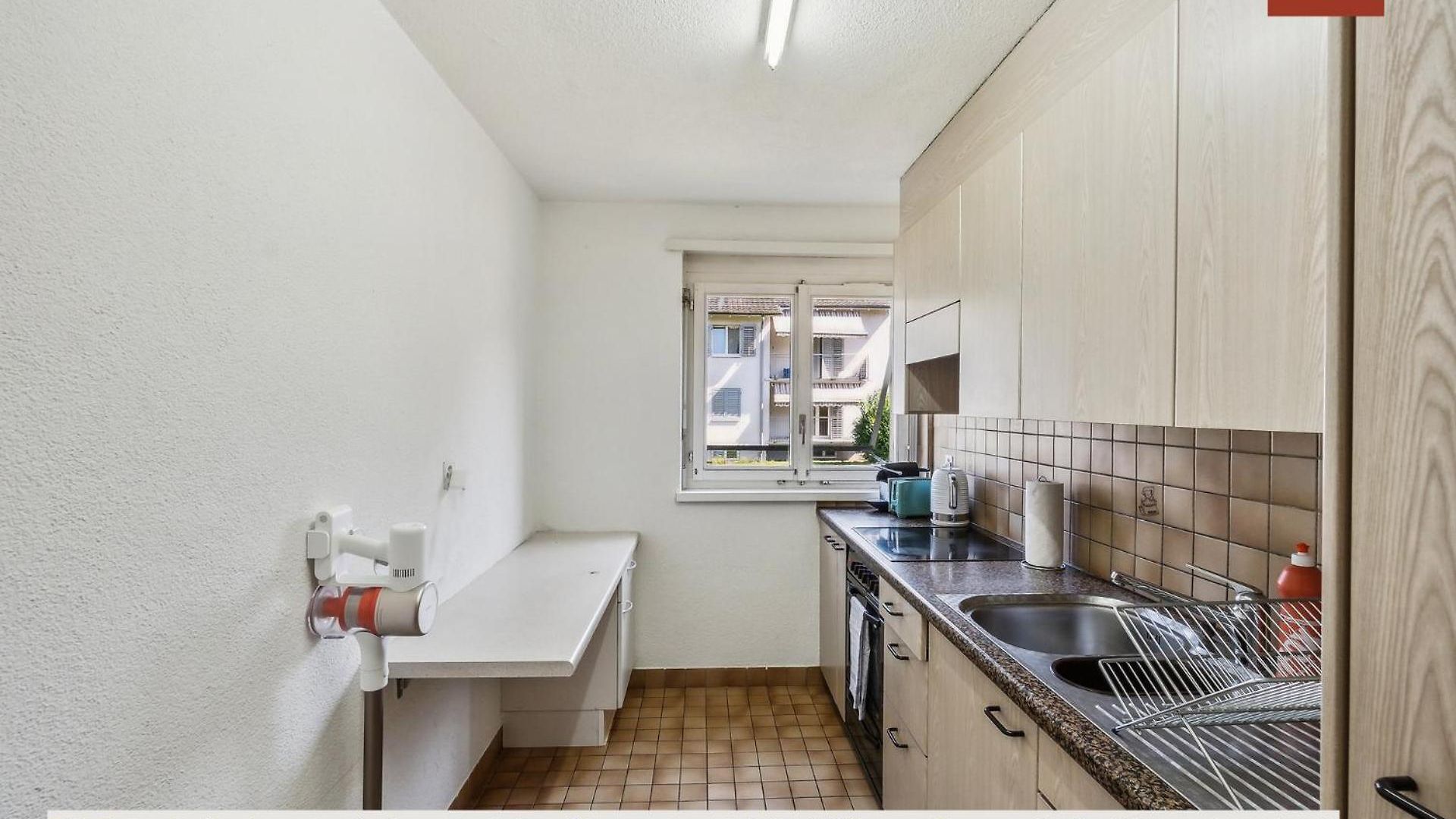 Apartment Urban Charm: Your Comfy Close To The Zürich