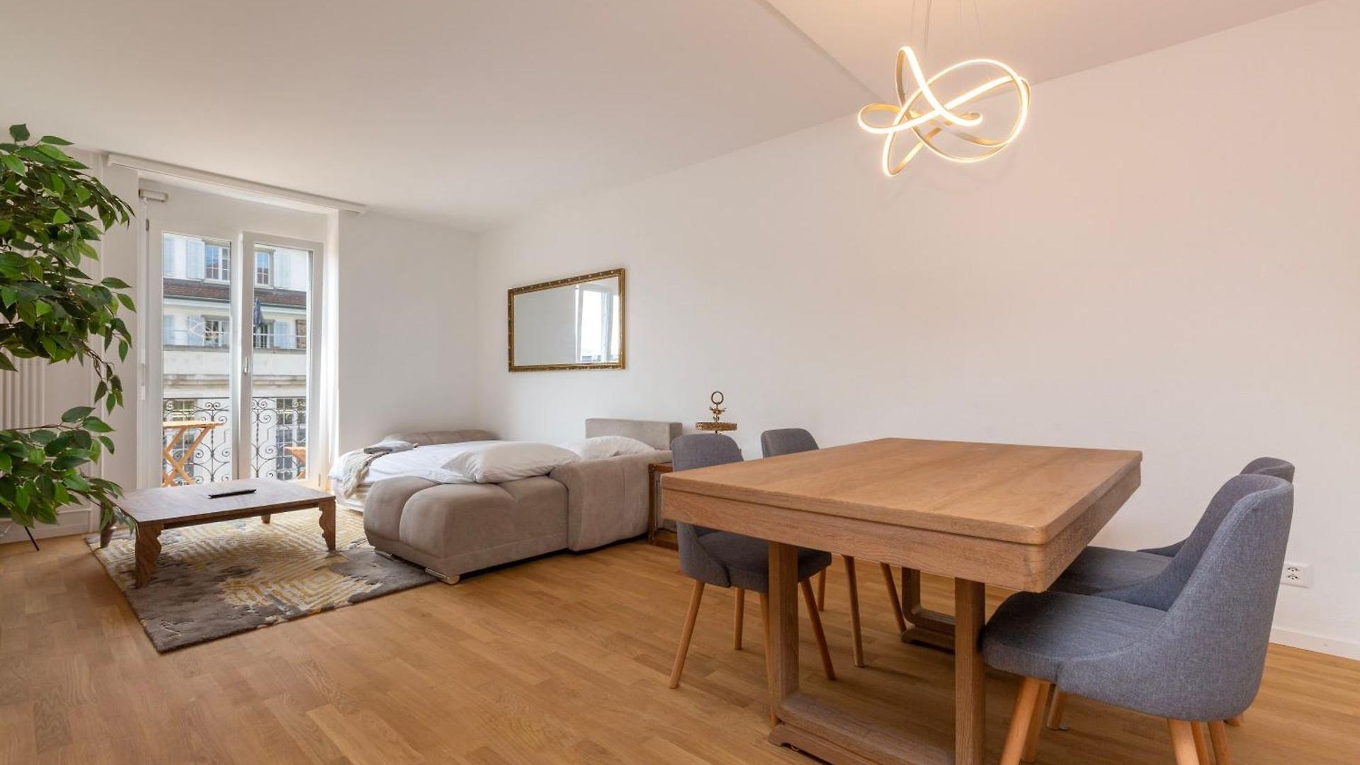 Apartment Kaya 4a - Downtown 2br With Balcony
