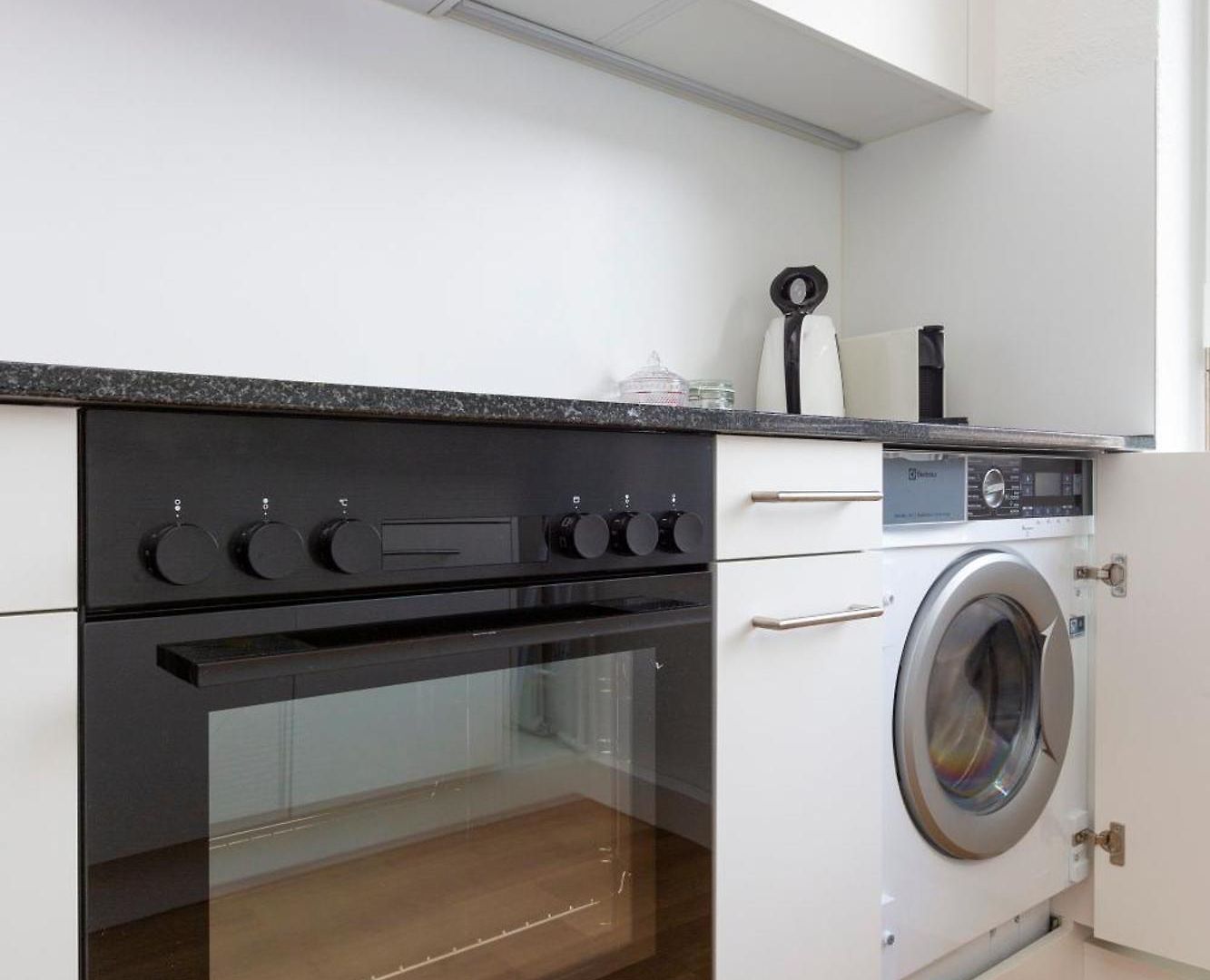 Apartment Kaya 4a - Downtown 2br With Balcony Zurich