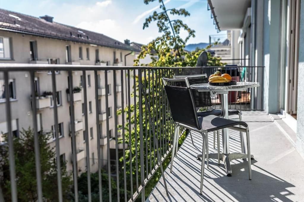 2 Bedroom Close To - D2 Apartment Zurich