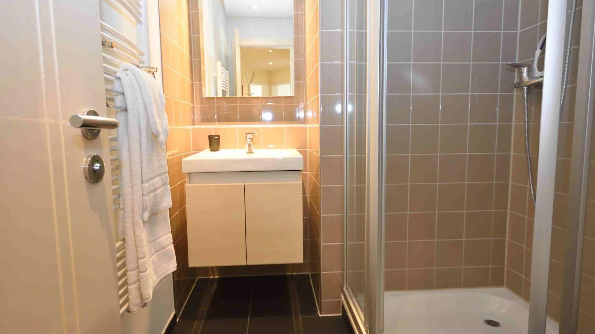 Apartment Executive 3br Near Opera - Pabs 4 *