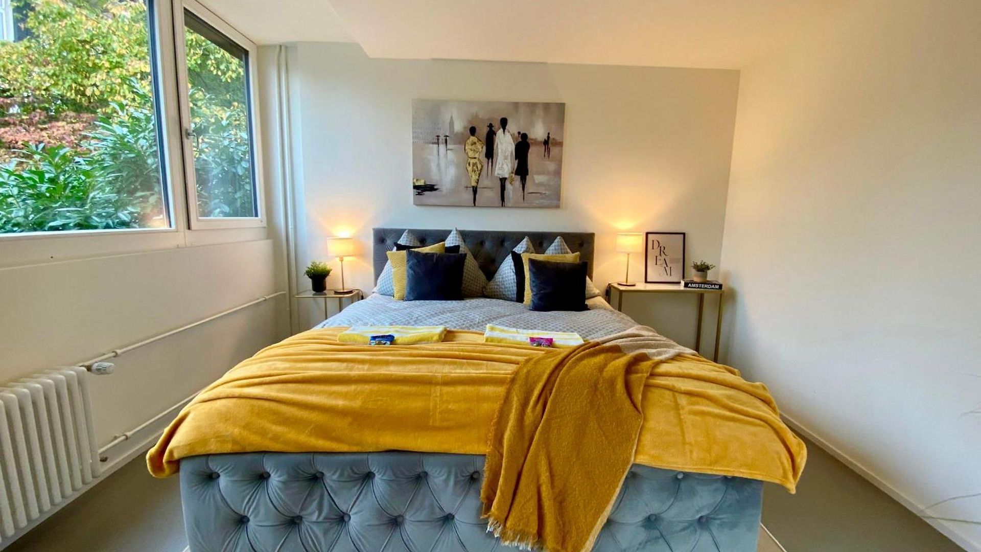 Apartment 120m2 Modern 3-bedroom Loft In