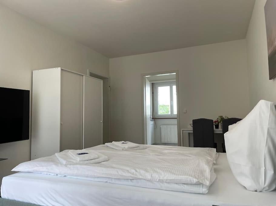 Practical Nearby - Cross 6 Apartment Zürich