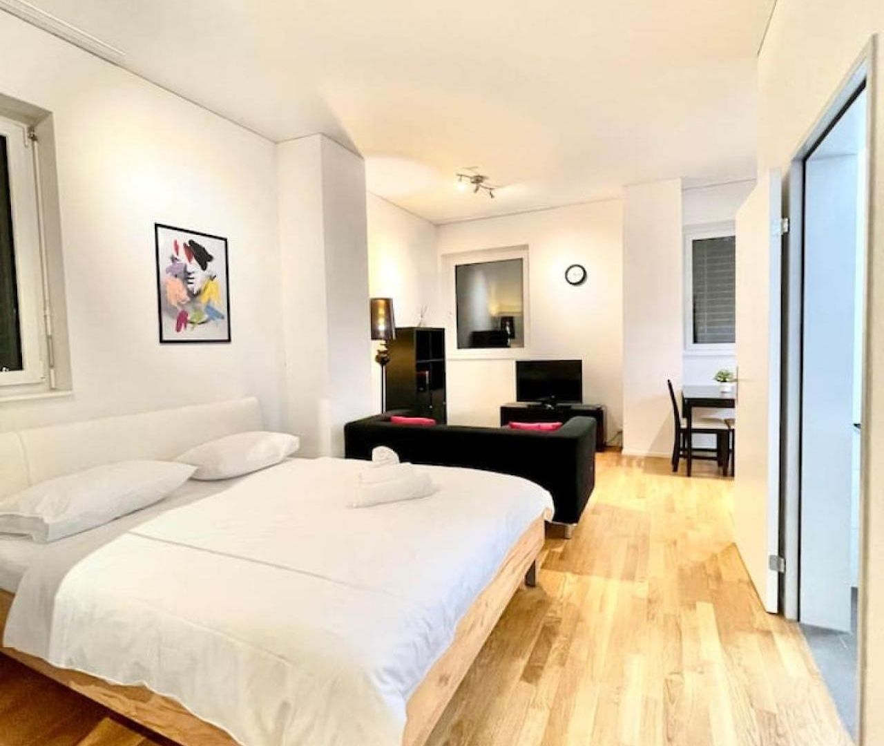 Apartment Dream Sh04l *