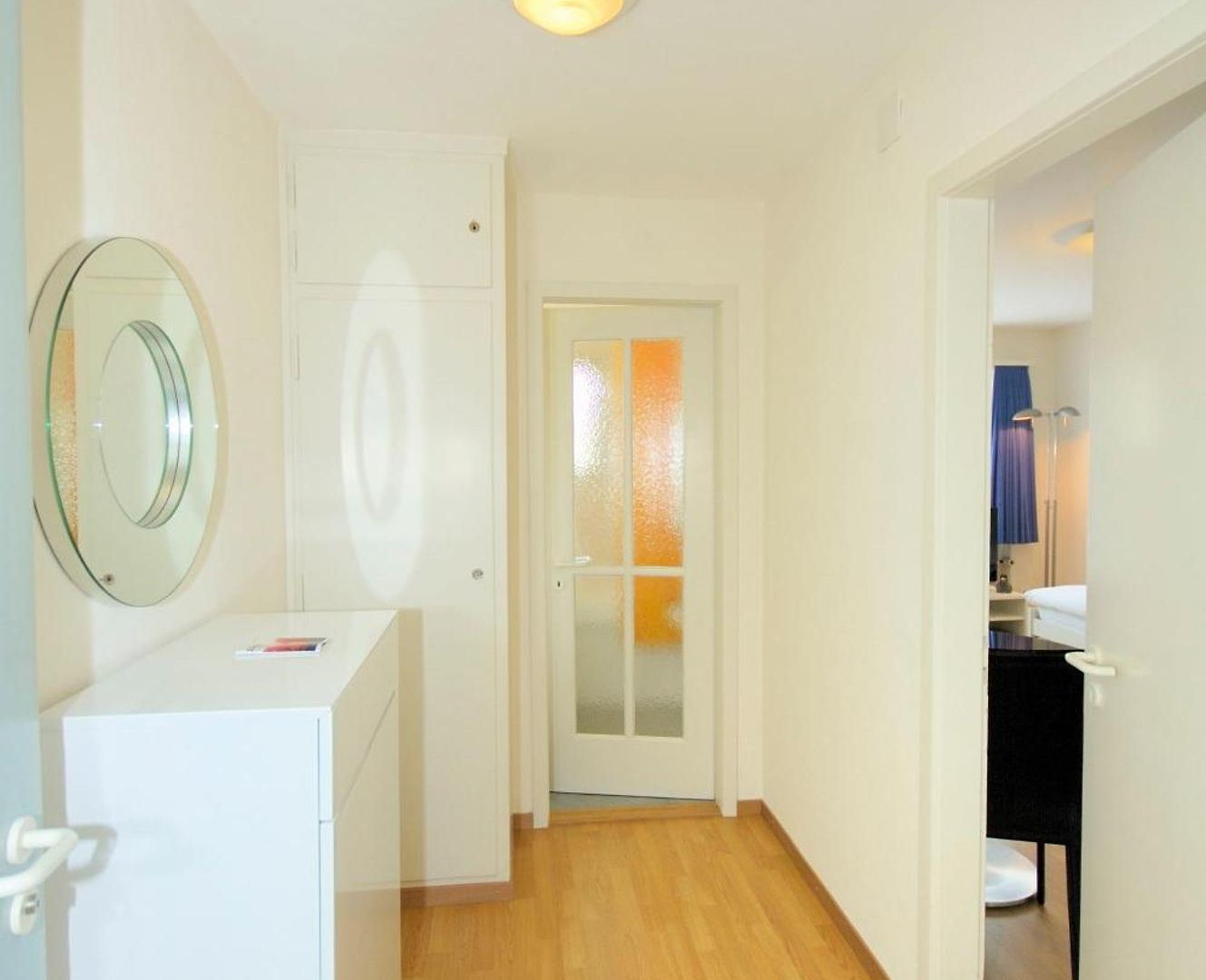 Lovely In The Center - Crown 44 Apartment *