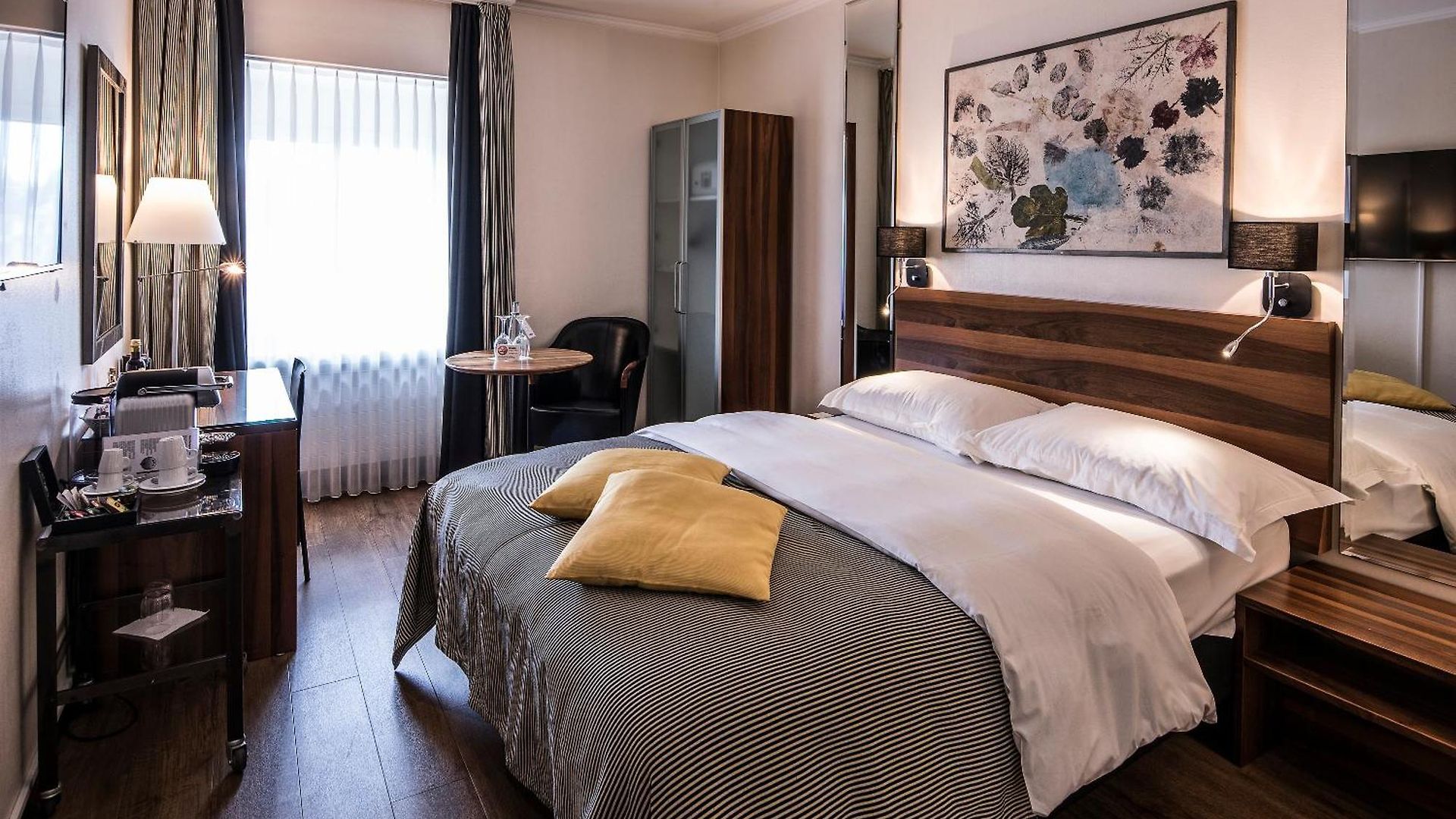 Hotel Plaza 4*