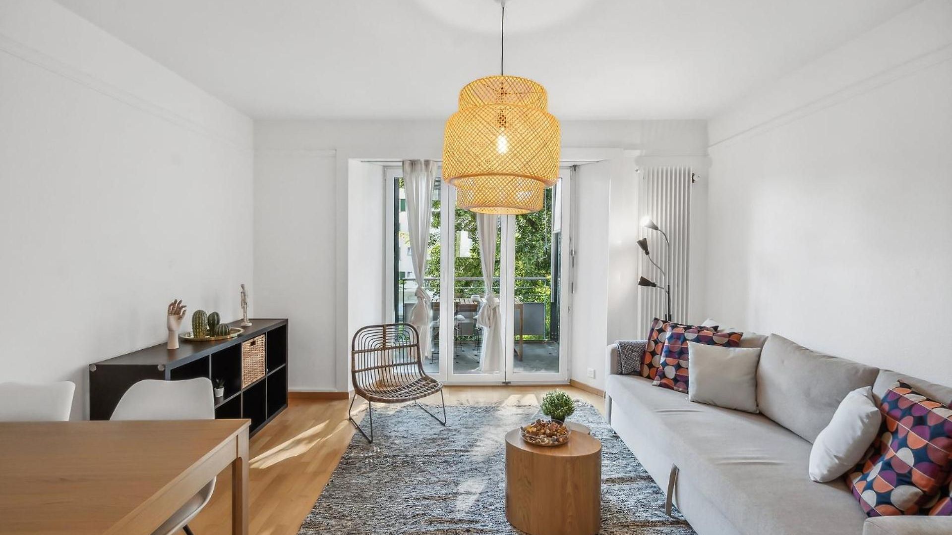 Apartment Comfortable In Oerlikon 20 Minutes Away From Airport *