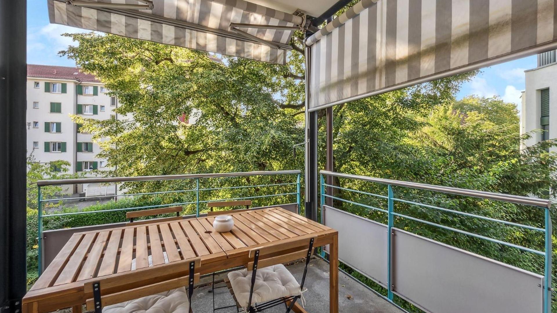 Comfortable In Oerlikon 20 Minutes Away From Airport