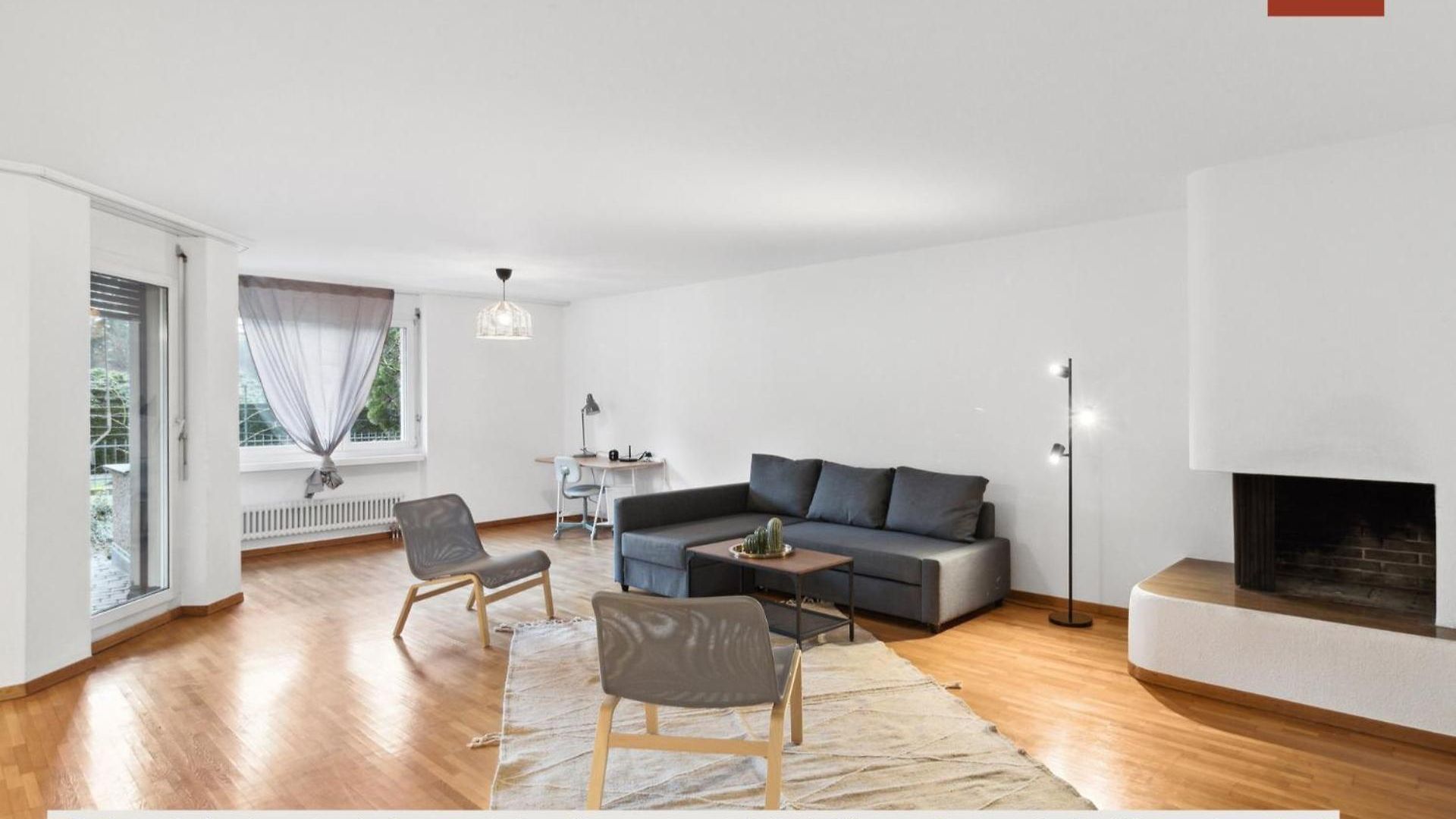 Spacious In Apartment