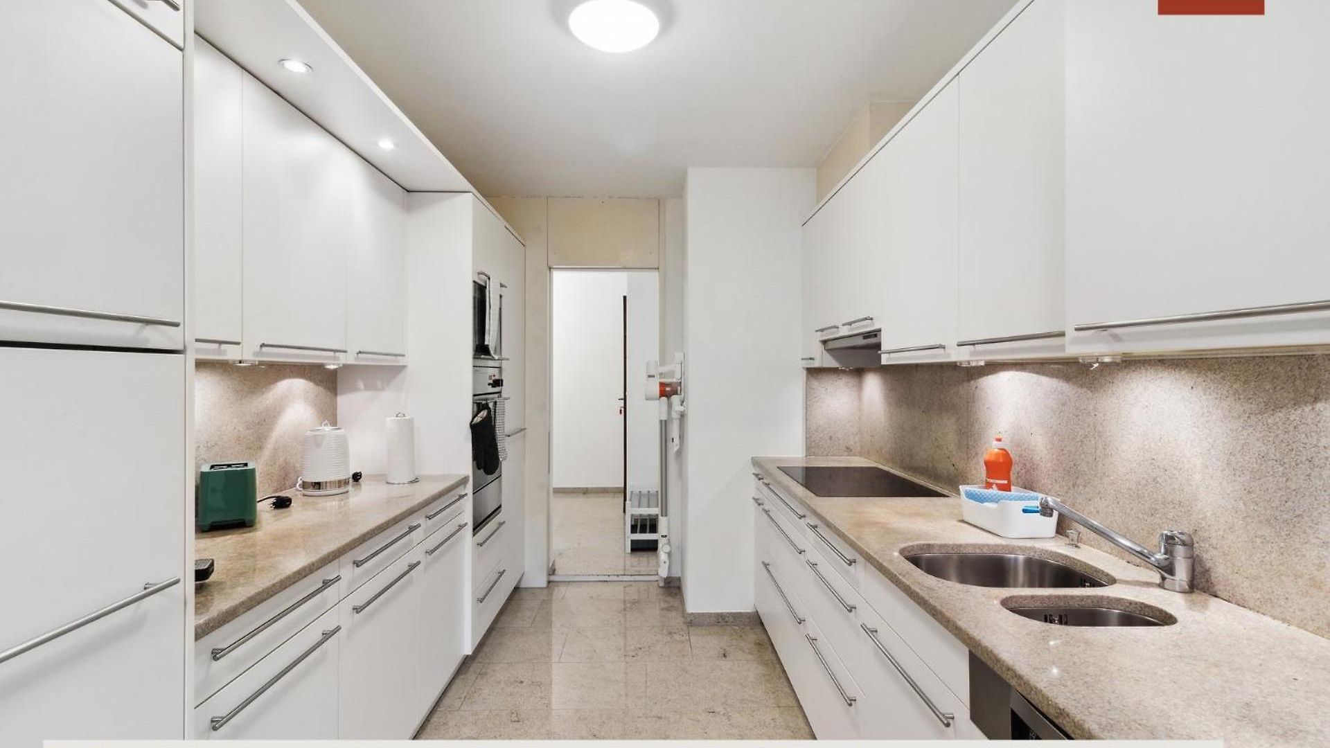 Spacious In Apartment Zurich