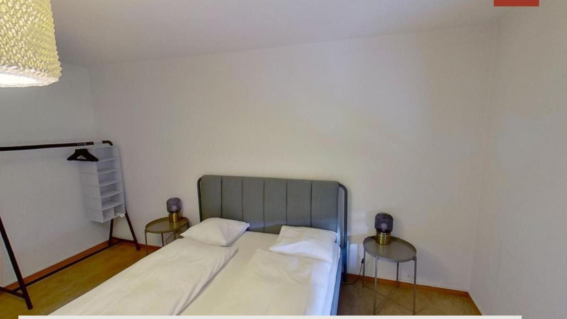Apartment Charming Apartments, Just 27 Minutes To Center