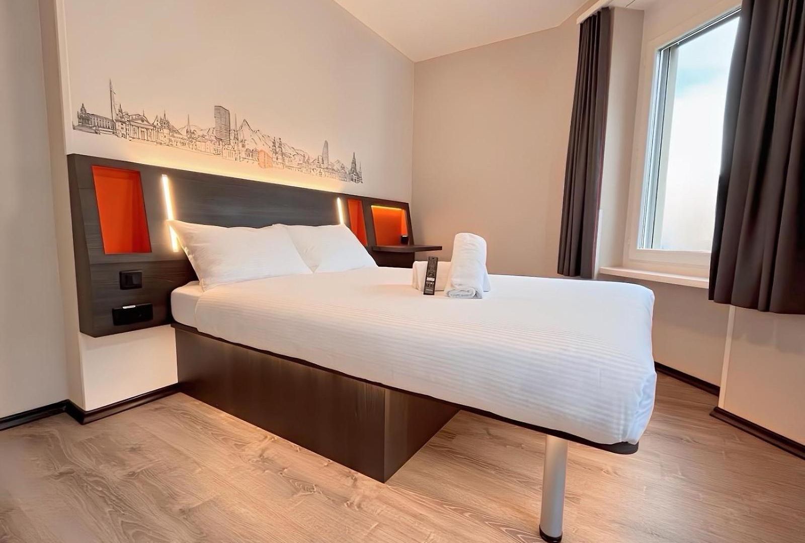 Easyhotel Main Station
