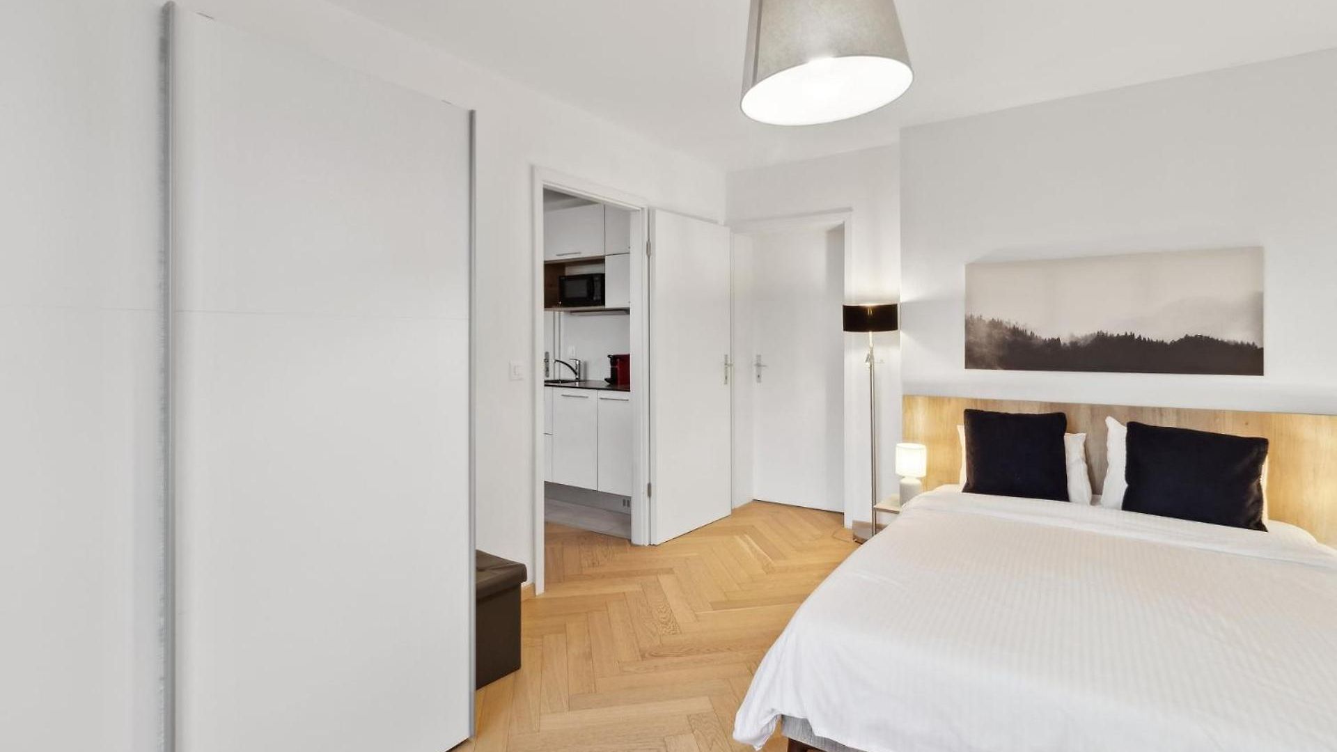 Apartment Badenerstrasse 356 - Self Check In By Homenhancement *