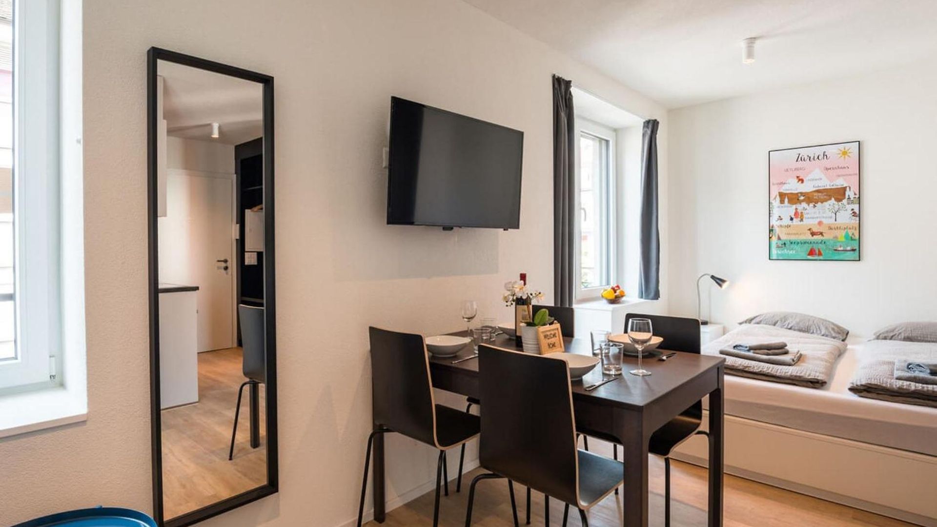 Apartment Hitrental Station