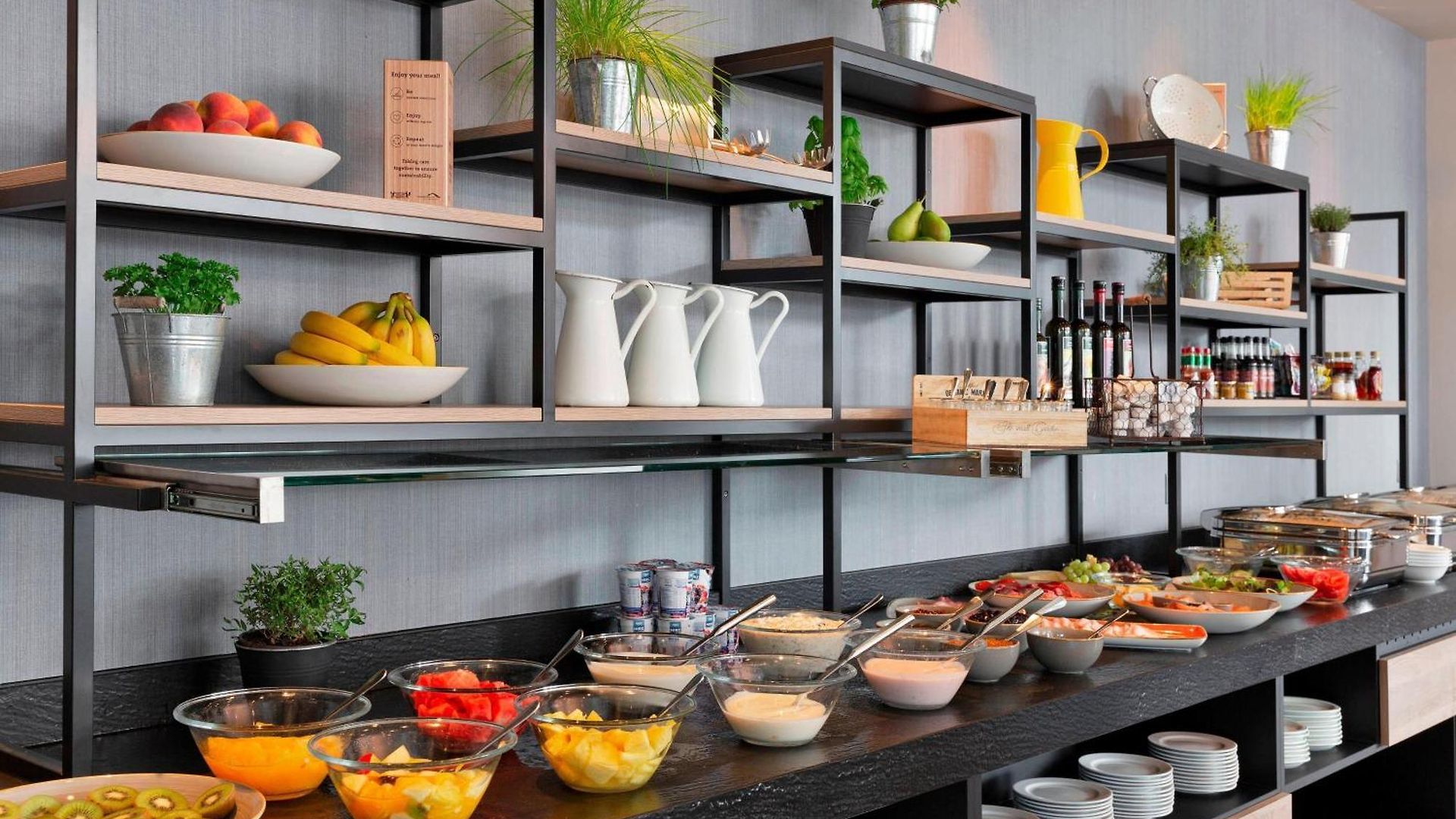 Courtyard By Marriott North 4*