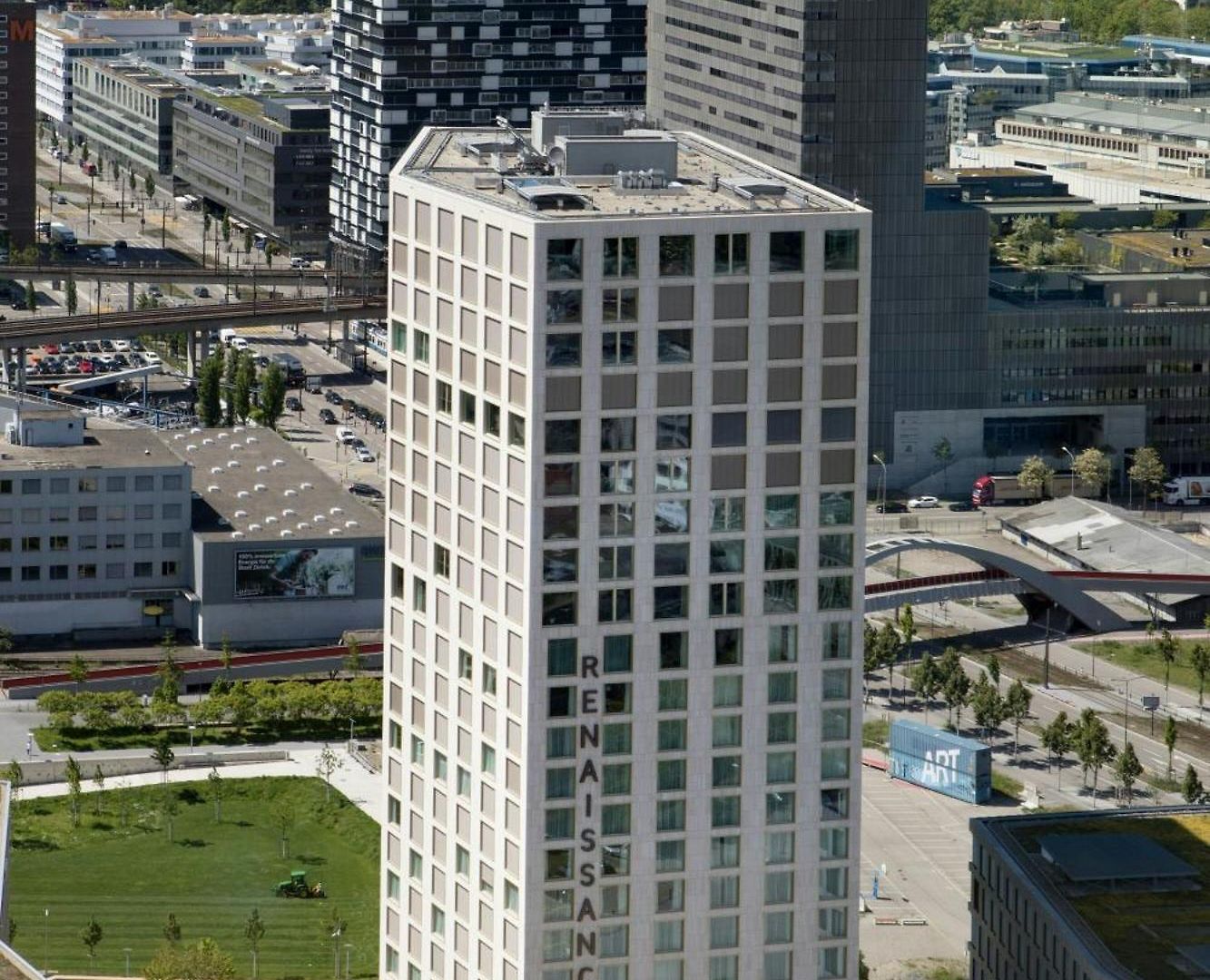 Renaissance Tower Hotel 5*