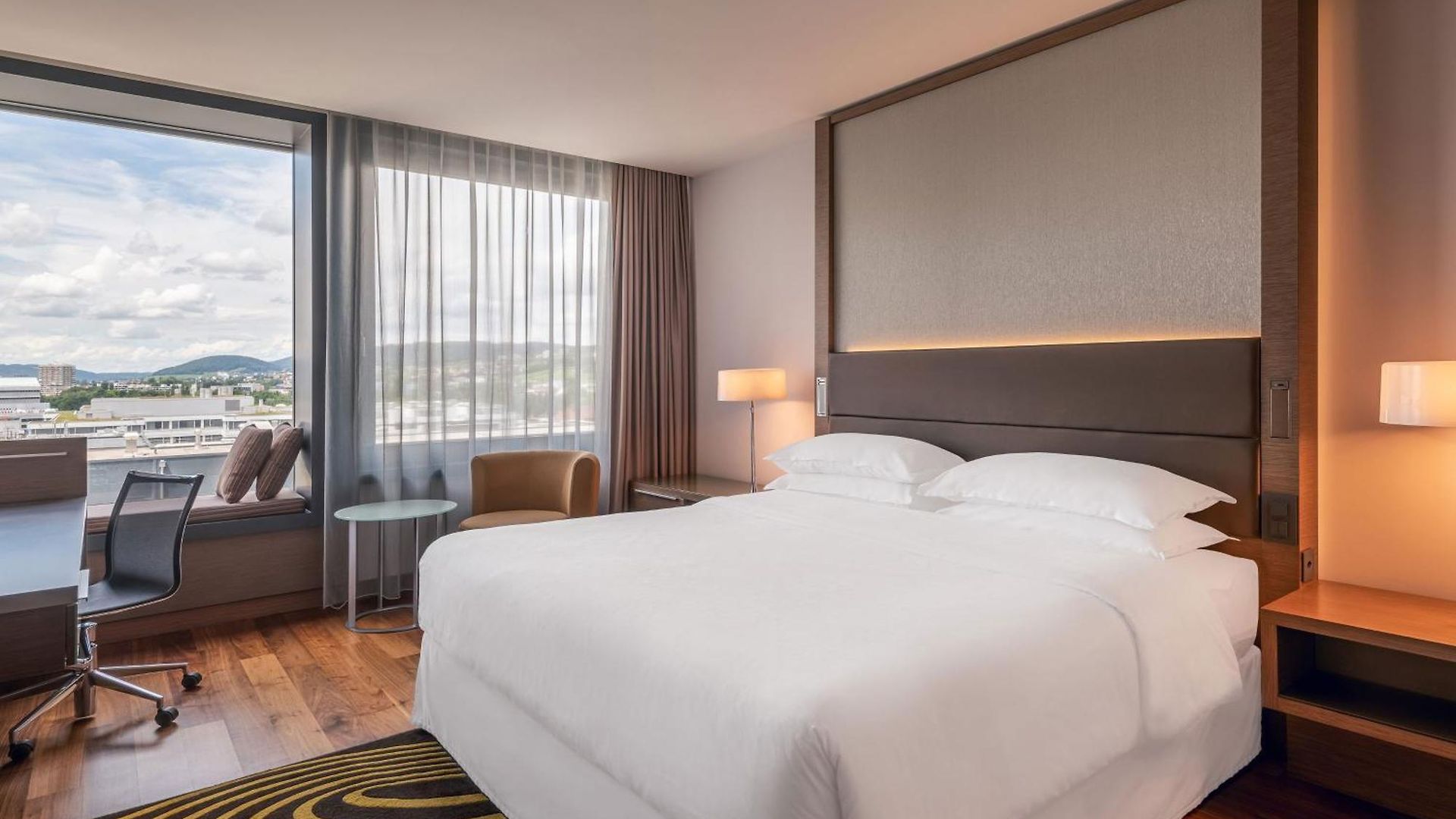 Sheraton 4*