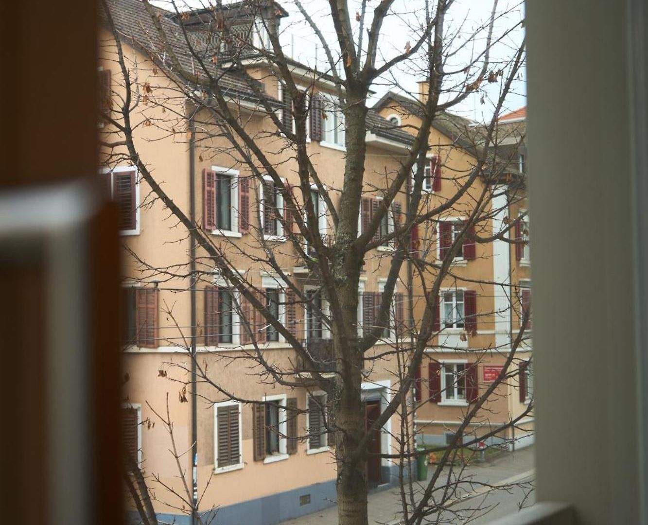 Wollishofen Station 2 Bedroom Luxury Apartment *