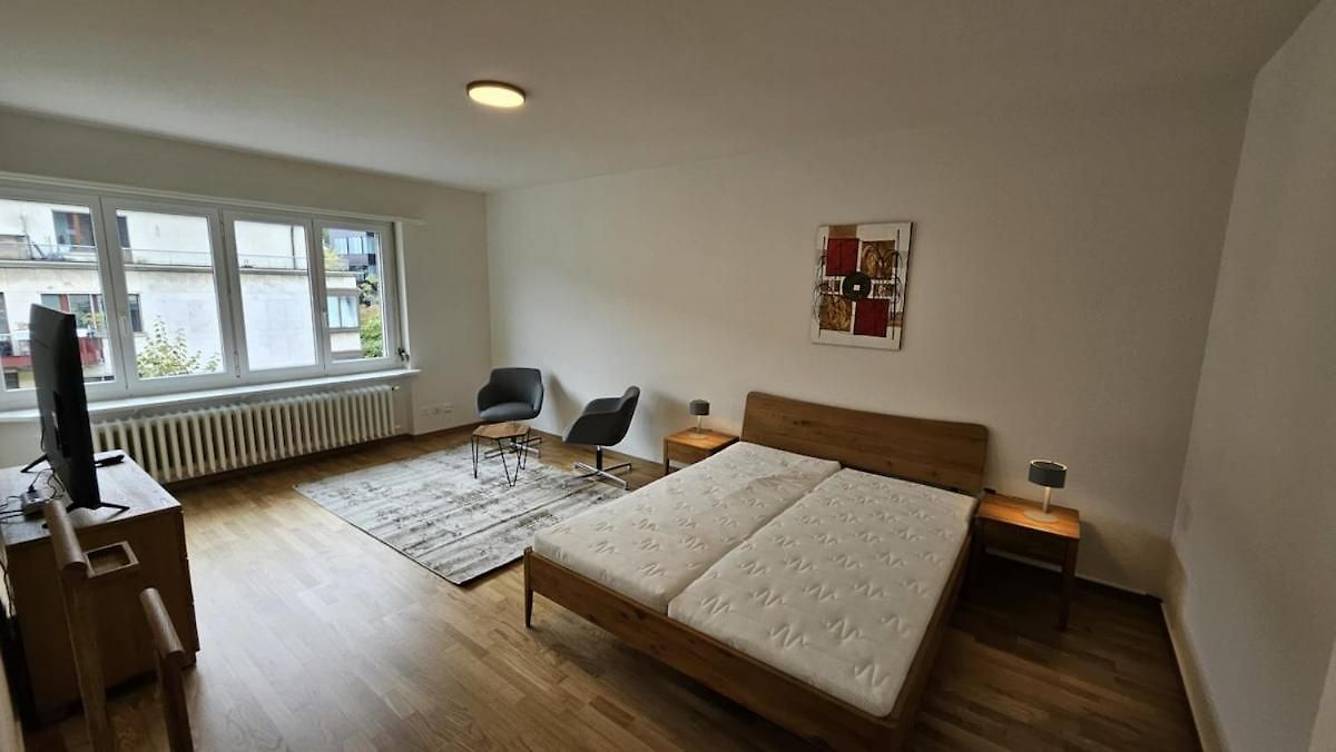 Apartment Cozy Near Train Station - 7 *