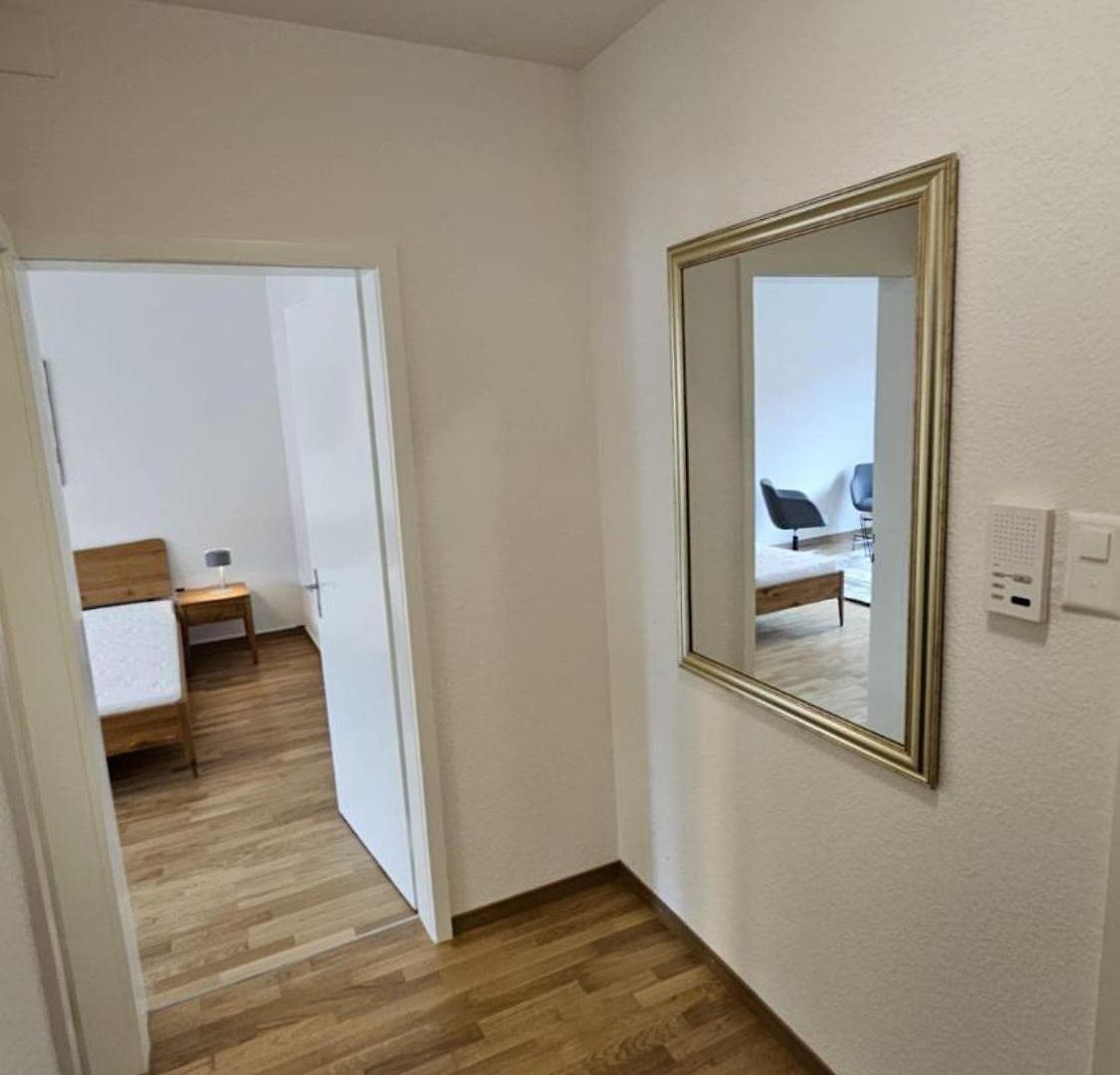Cozy Near Train Station - 7 Apartment *