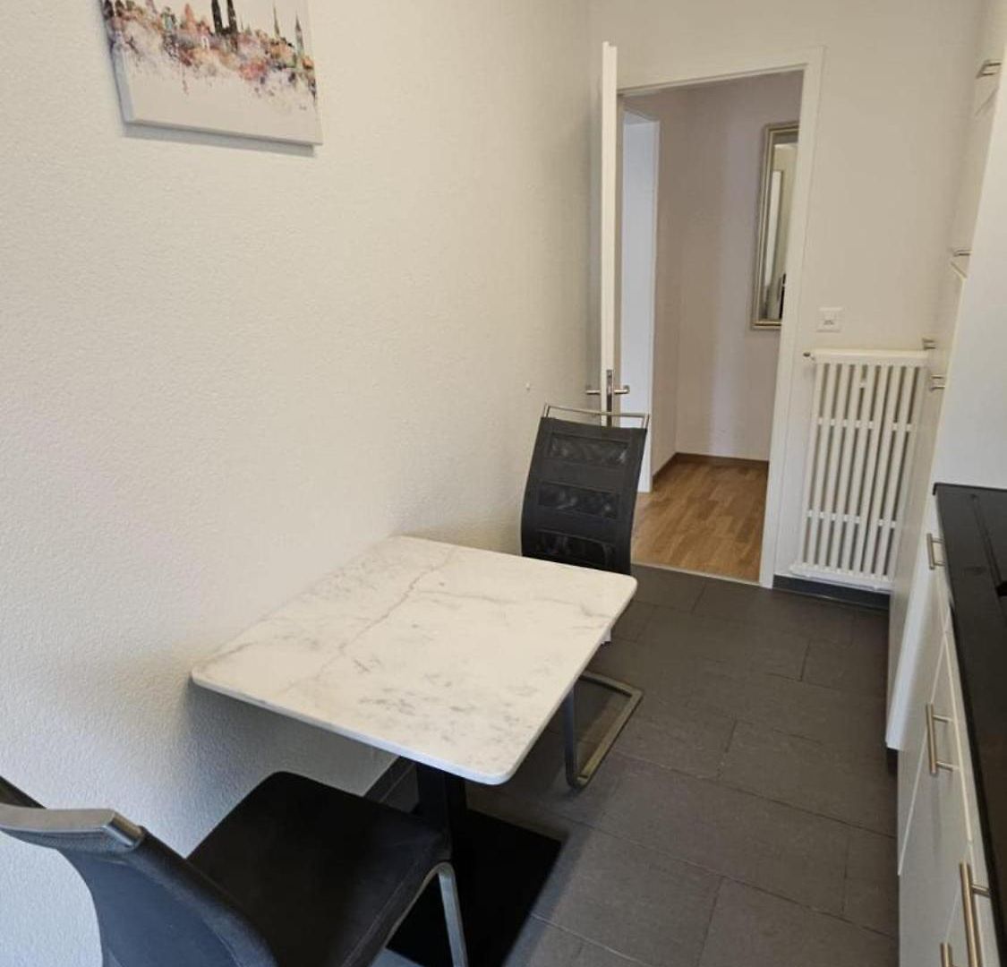 Cozy Near Train Station - 7 Apartment *