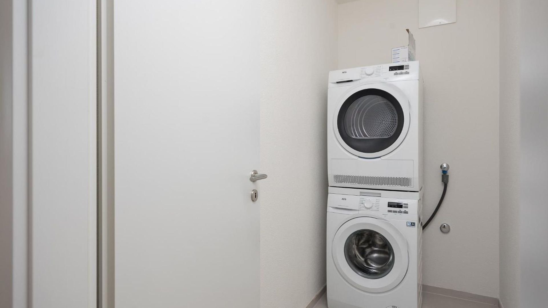 Downtown Dream 2 5br With Balcony And Style Ba 51 *