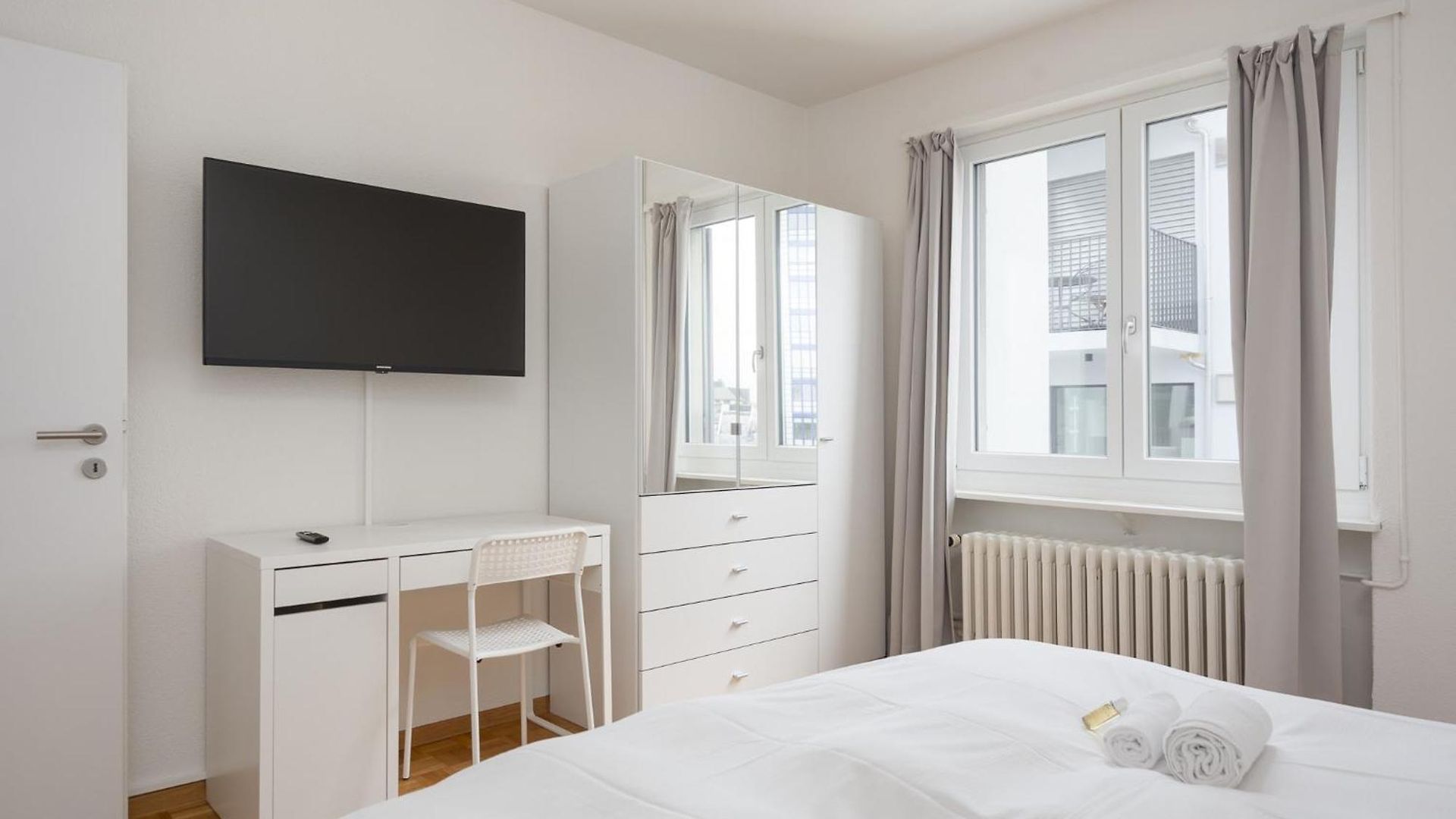 Apartment Downtown Dream 2 5br With Balcony And Style Ba 51