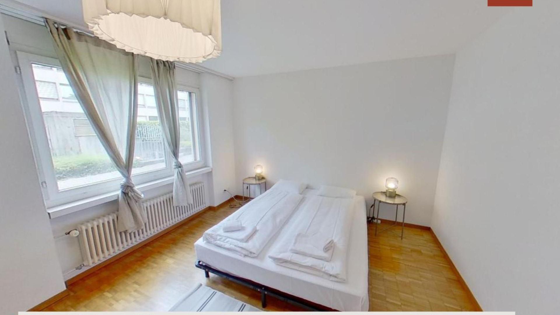Chic 3-bedroom Near Center Apartment Zürich