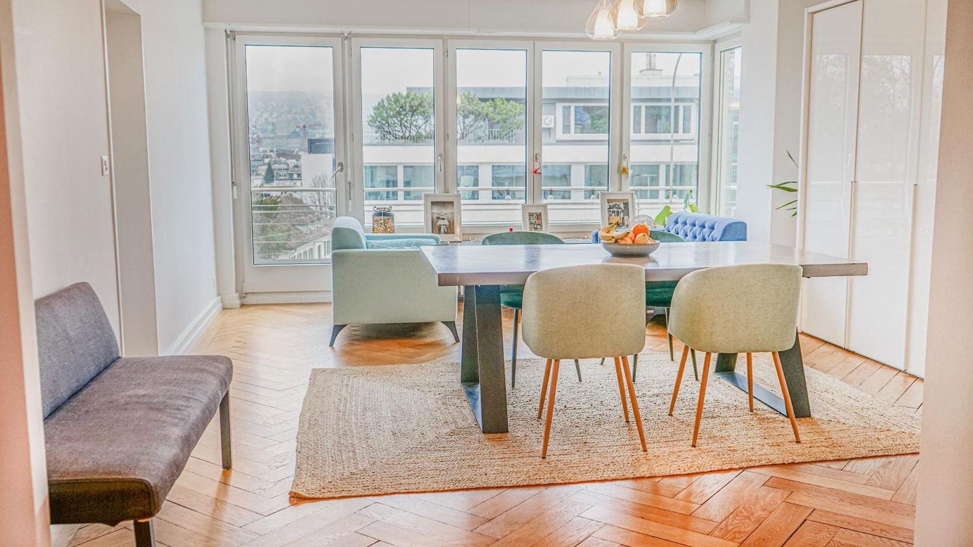 Homestay Downtown - Large, Quiet Private 