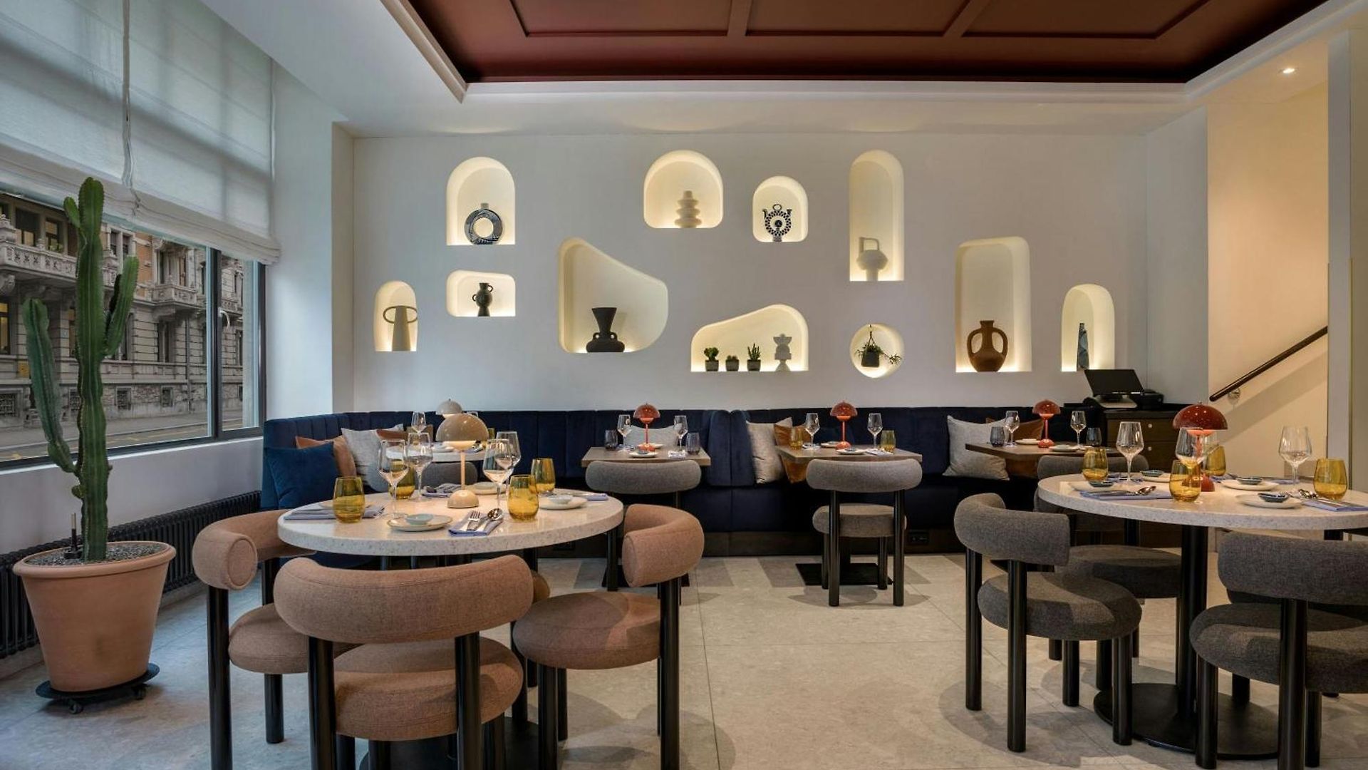 Neues Schloss Privat Zurich, Autograph Collection