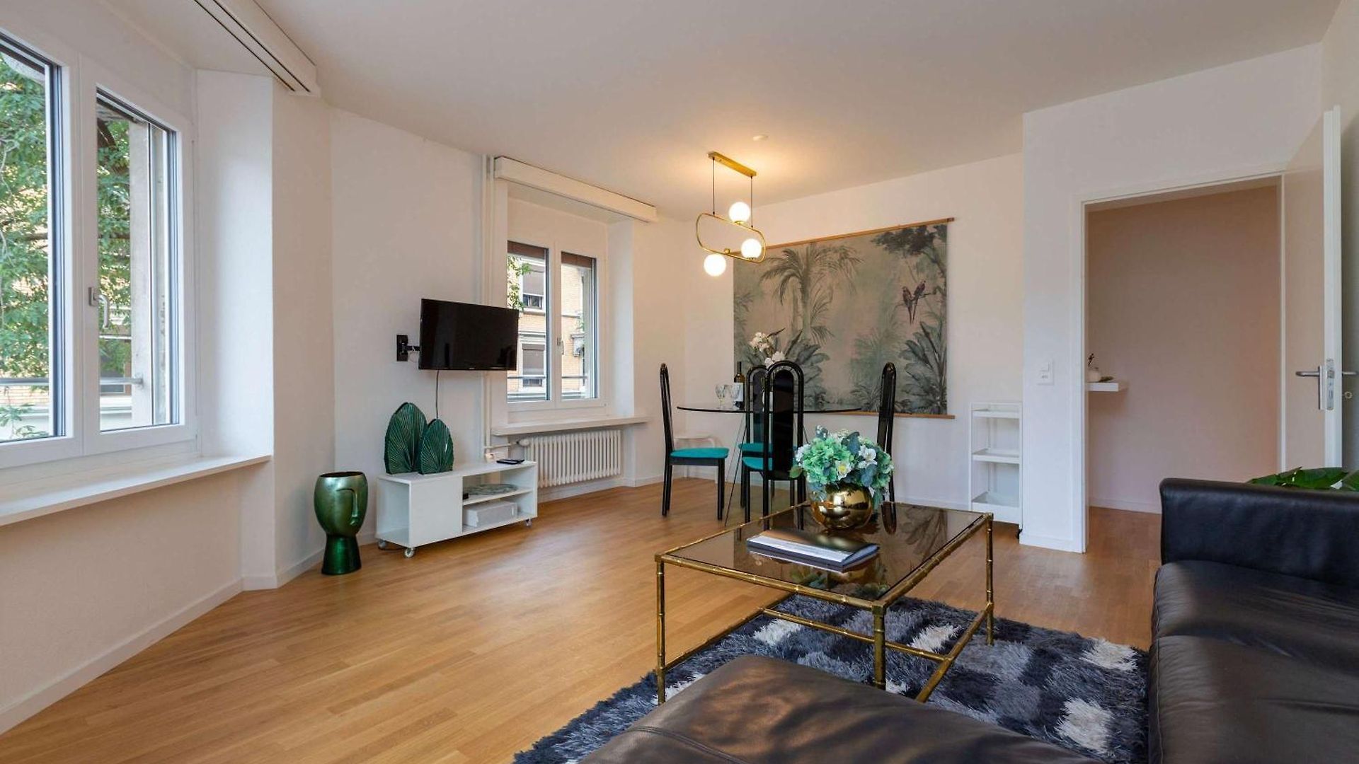 Kaya Sapphire Zurich