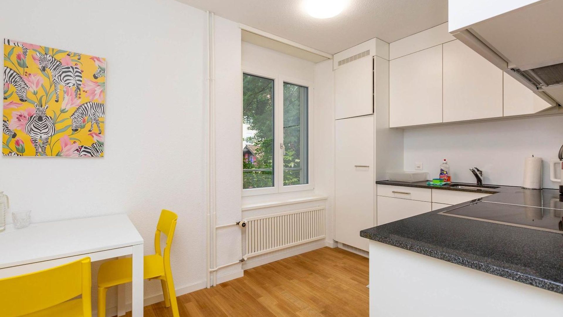 Kaya Sapphire Zurich